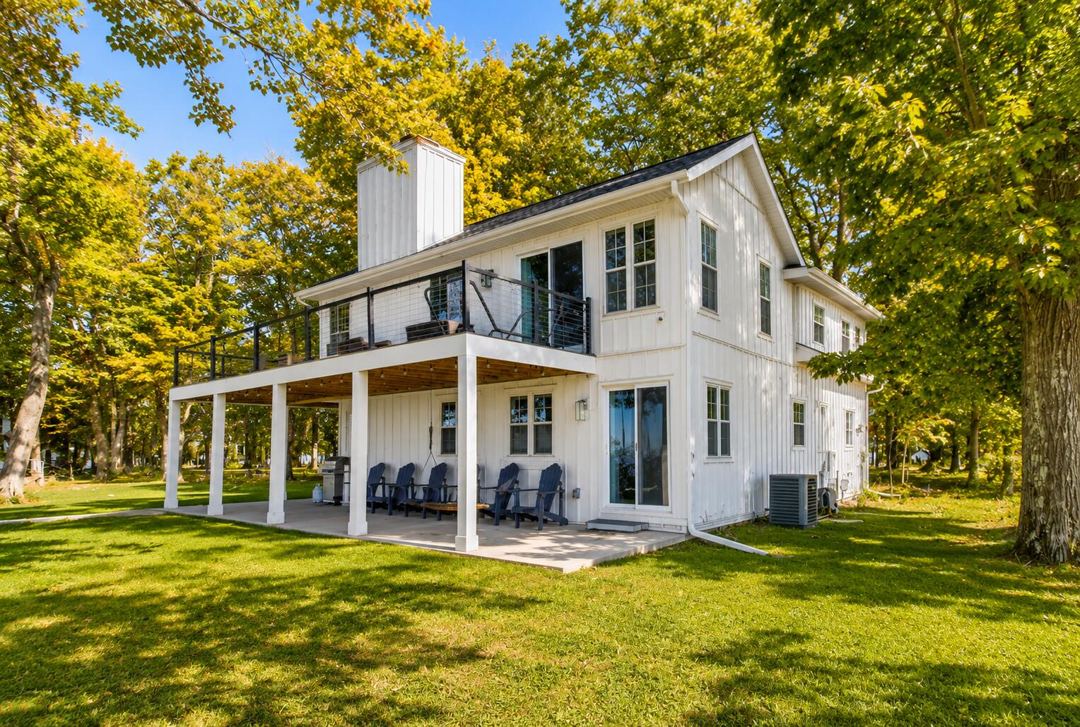 1722 Lake Michigan Drive Fennville MI 49408