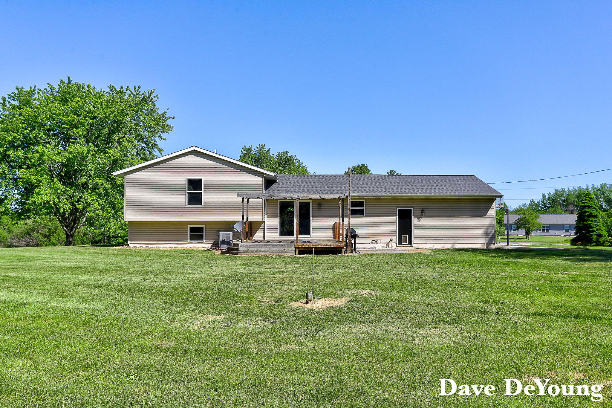 6756 119th Avenue Fennville MI 49408