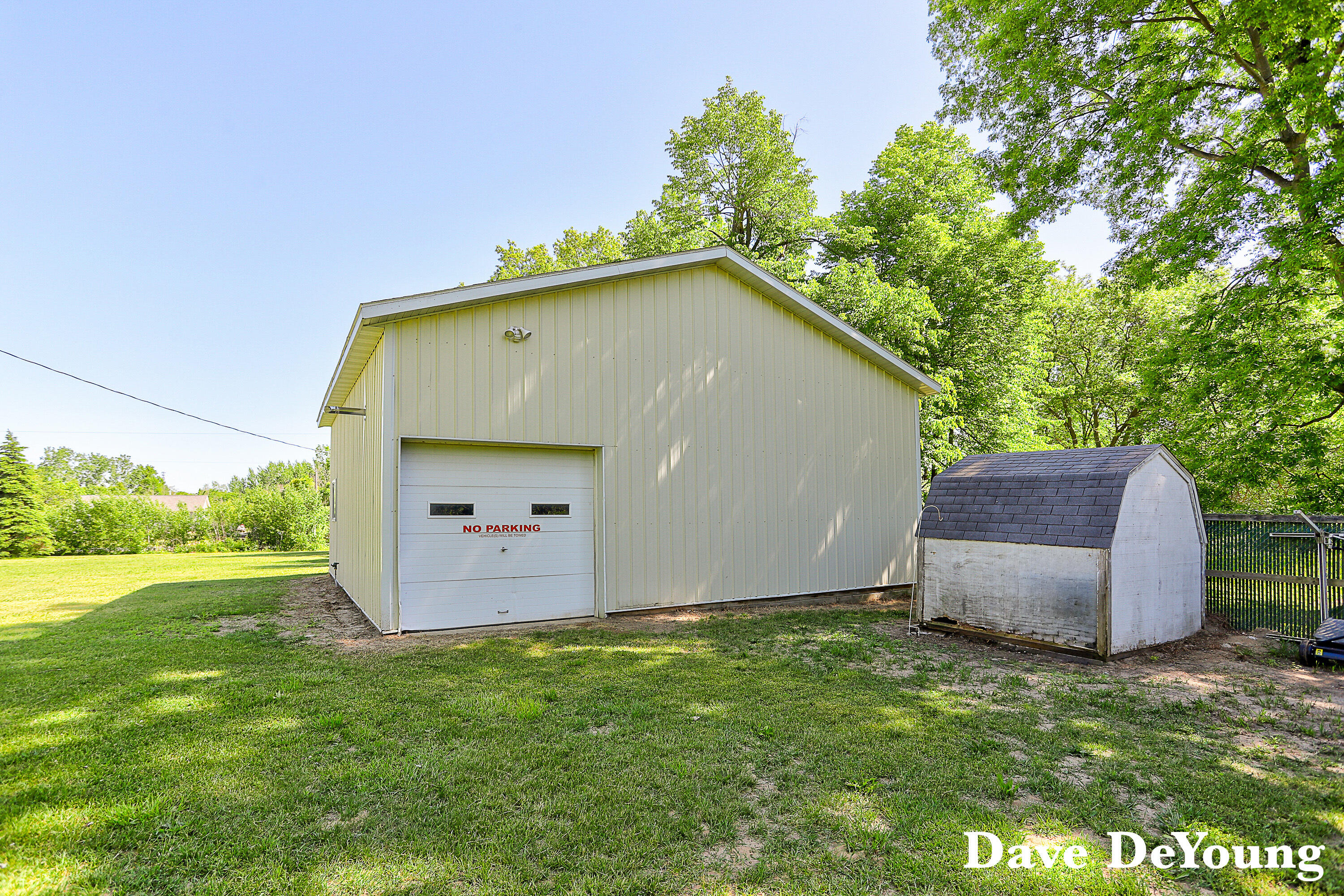 6756 119th Avenue Fennville MI 49408