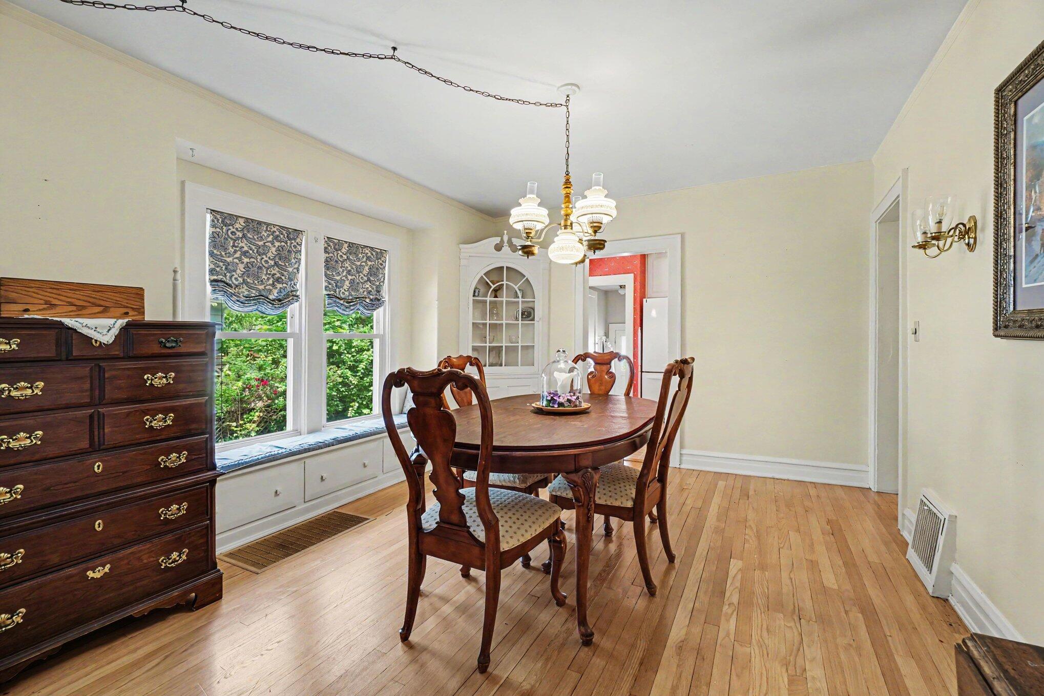 1410 W Maple Street Kalamazoo MI 49008