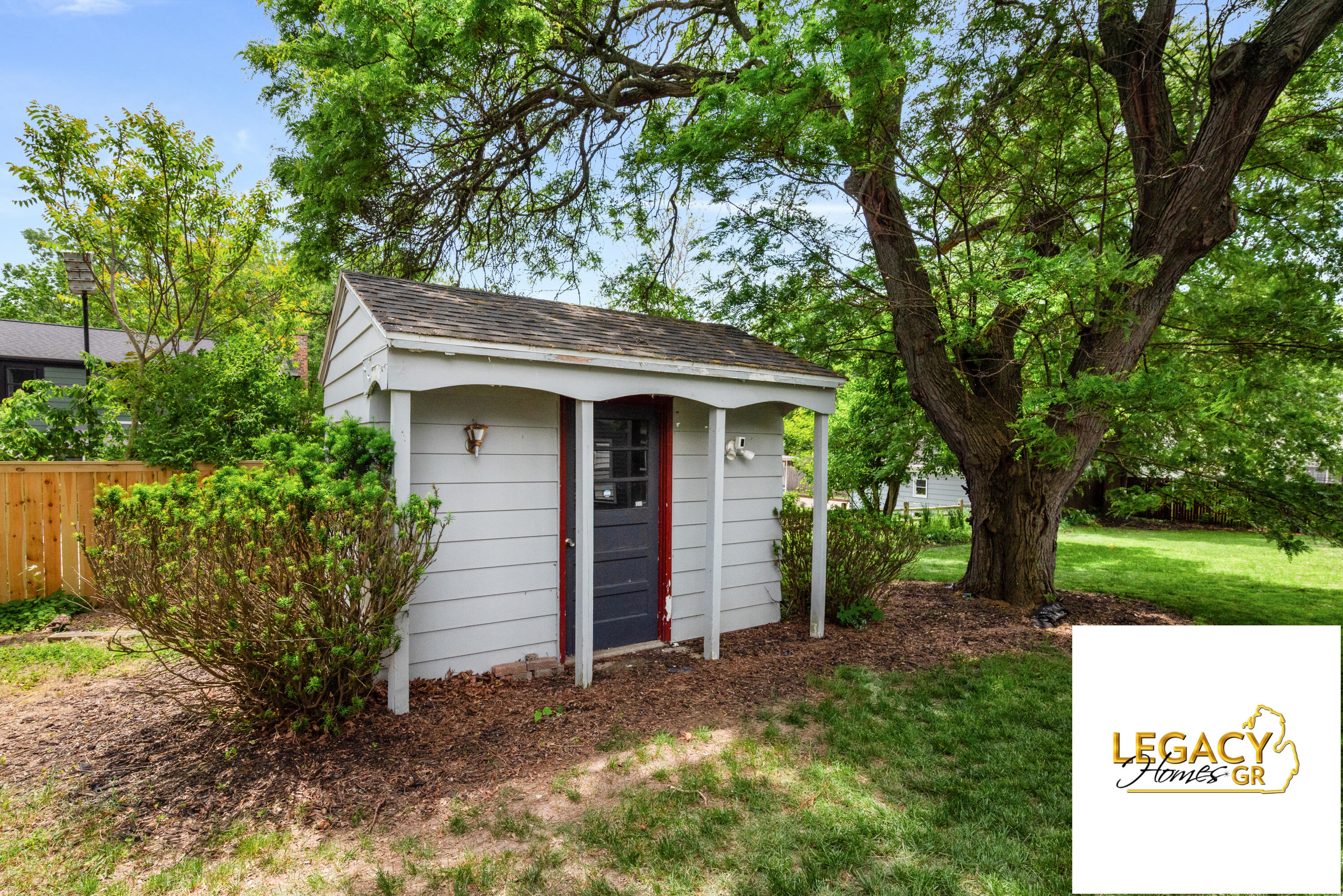 1646 Rose Parkway SE Grand Rapids MI 49506