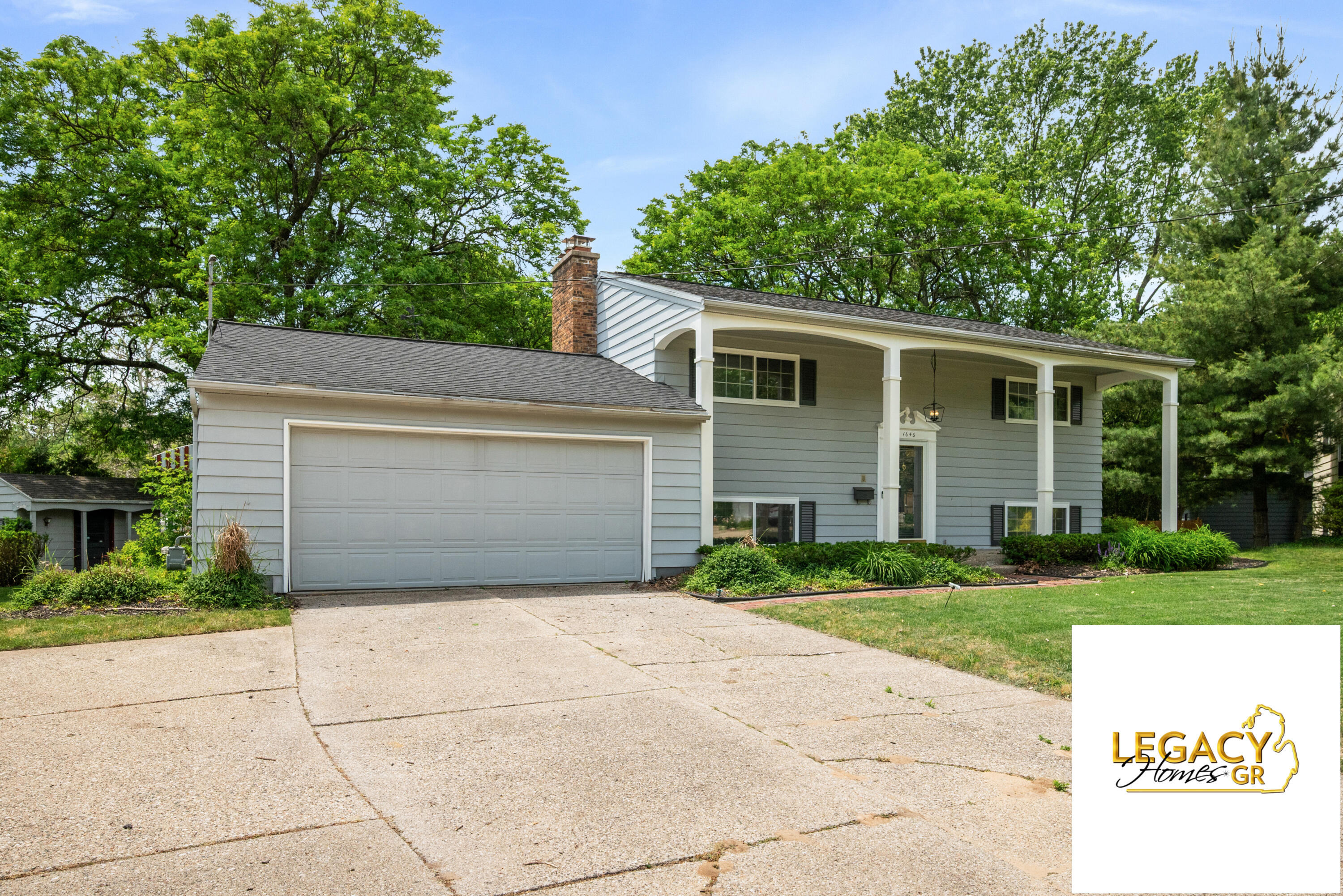 1646 Rose Parkway SE Grand Rapids MI 49506
