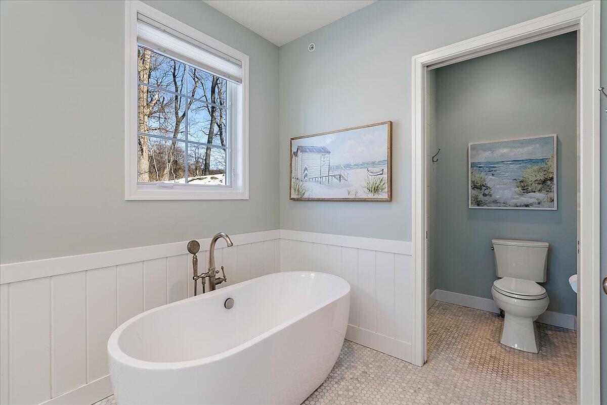 690 Dunegrass Circle Drive Saugatuck MI 49453