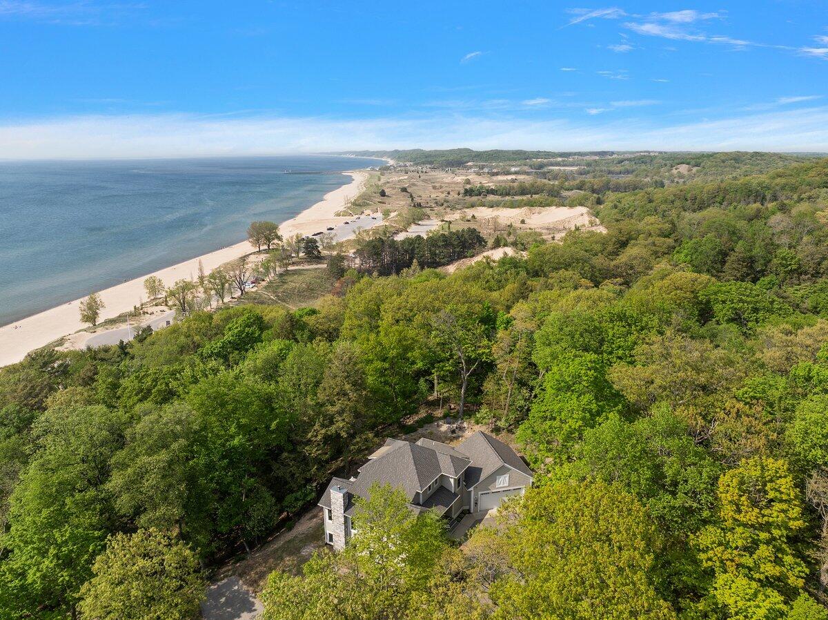 690 Dunegrass Circle Drive Saugatuck MI 49453