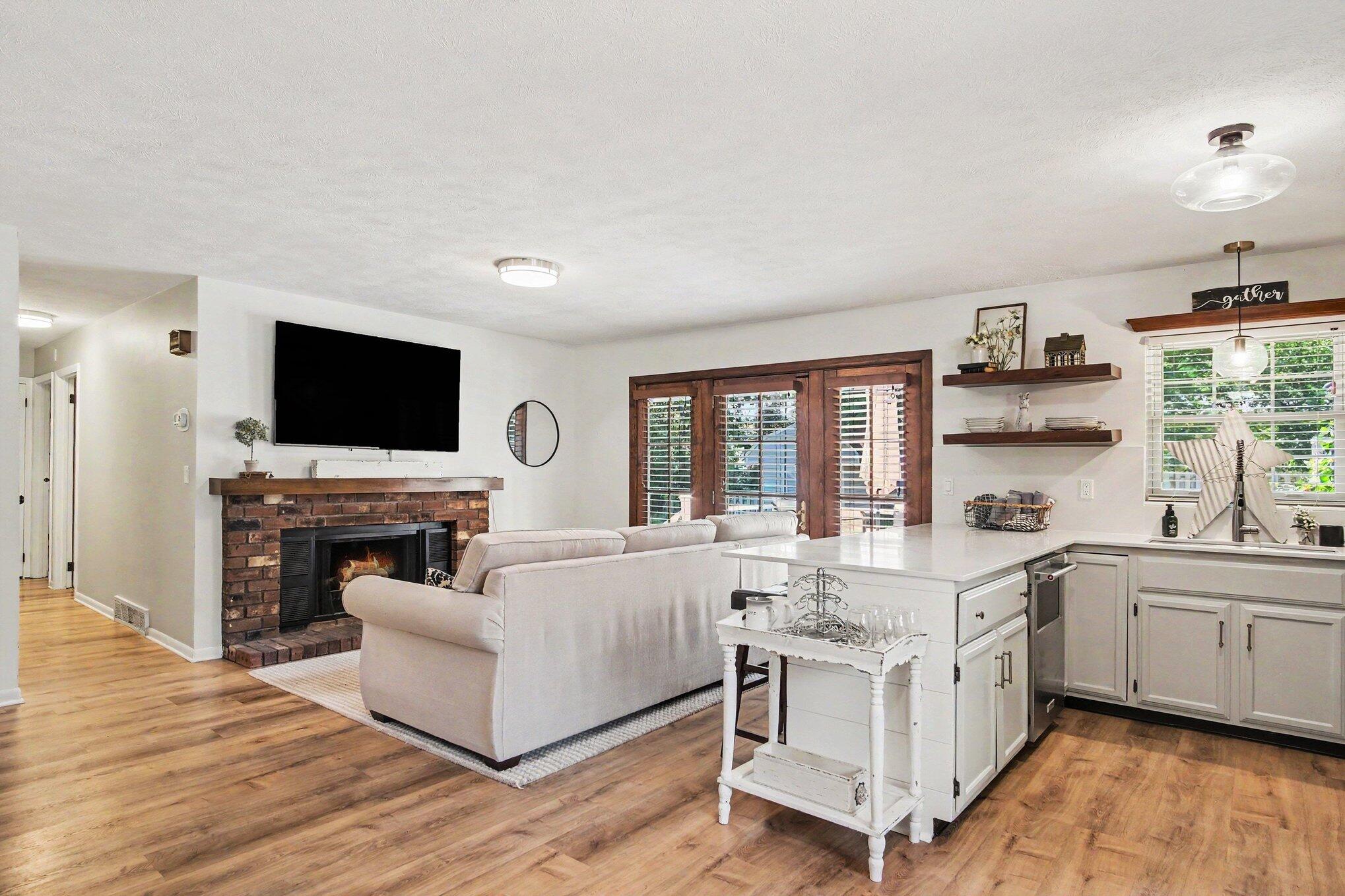 6146 Burton Street SE Grand Rapids MI 49546