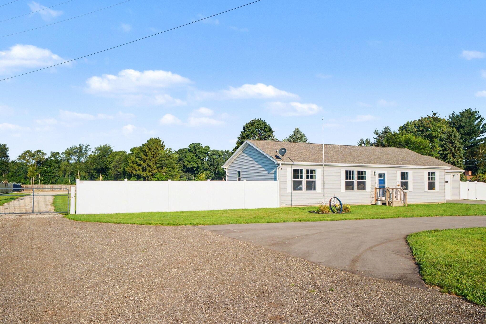 58062 Park Place Dowagiac MI 49047