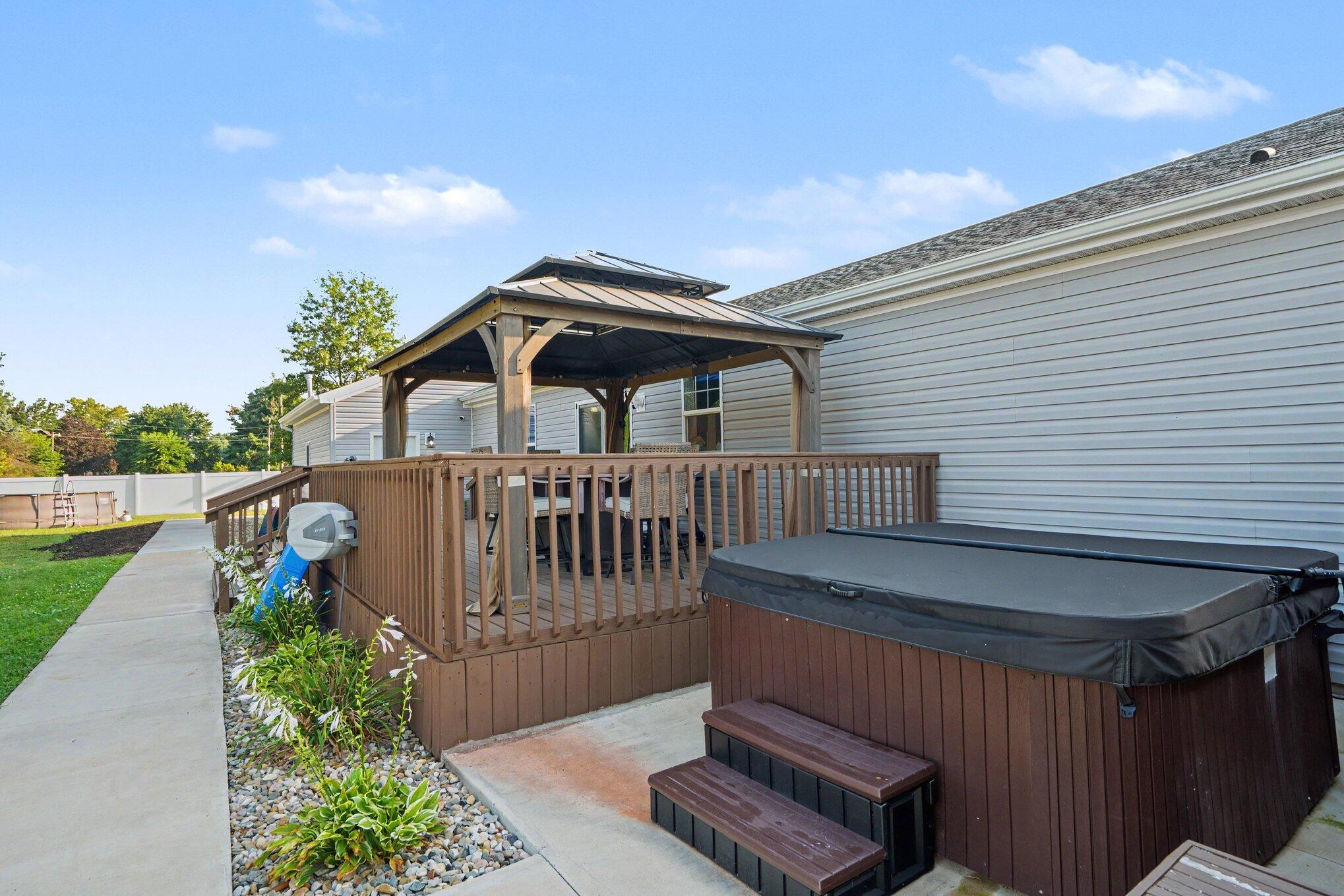 58062 Park Place Dowagiac MI 49047