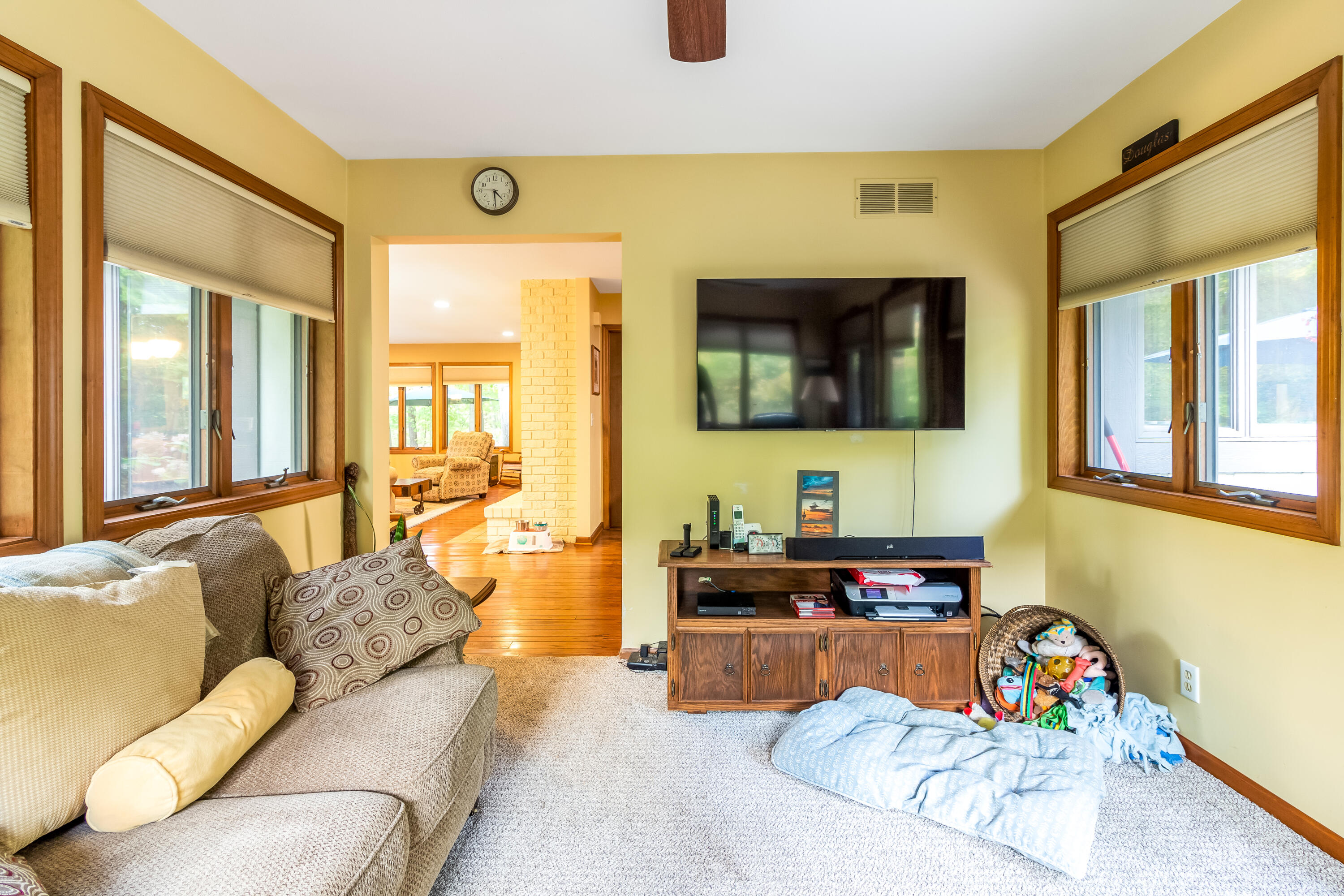 6565 Riverside Road Fennville MI 49408