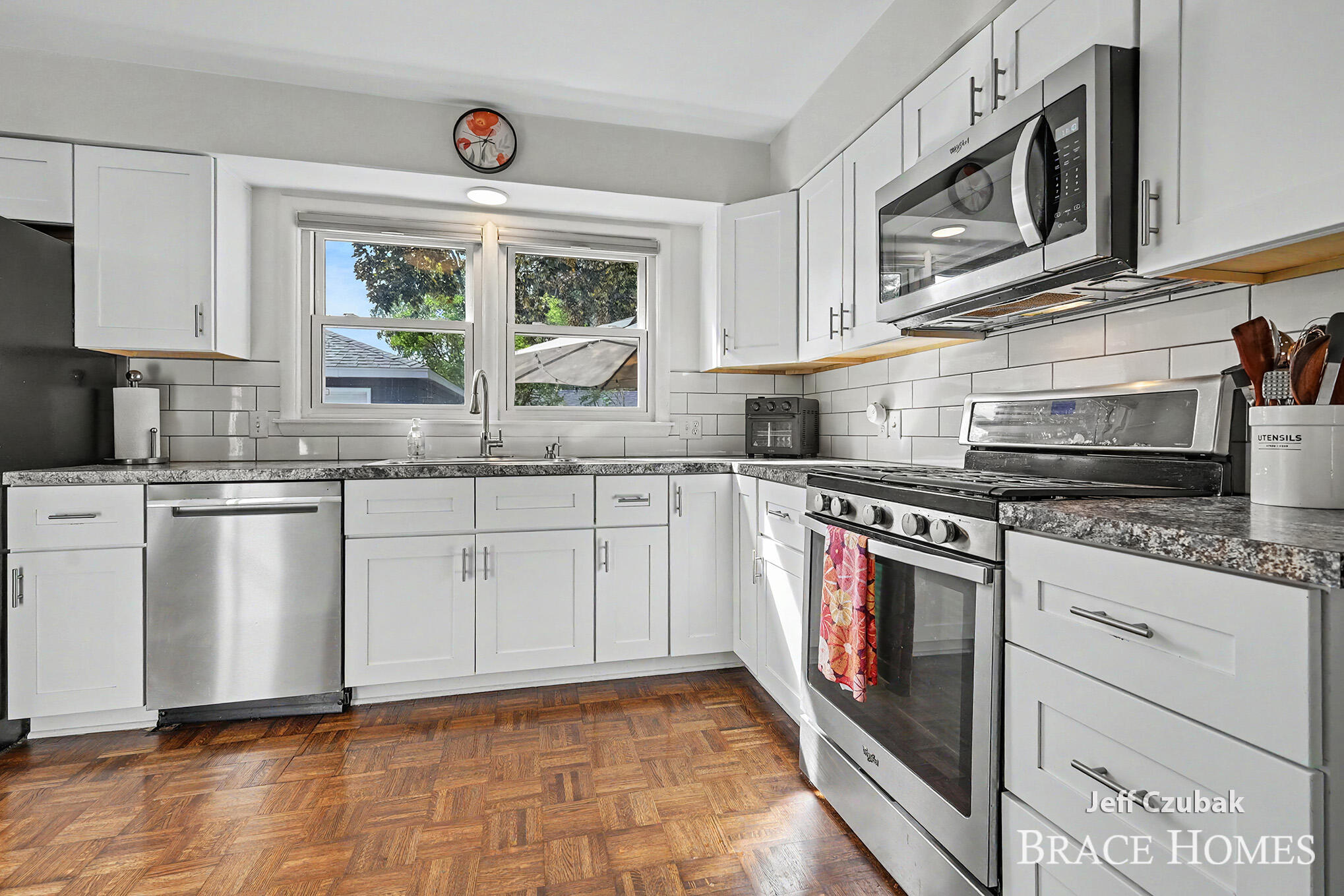 1850 Orville Street SE Grand Rapids MI 49506