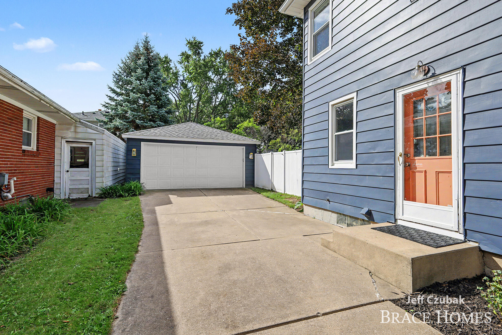 1850 Orville Street SE Grand Rapids MI 49506