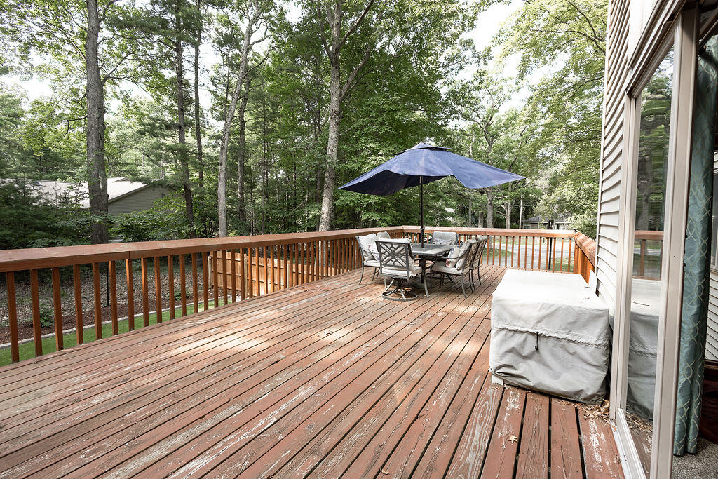 1430 N Scenic Drive Muskegon MI 49445