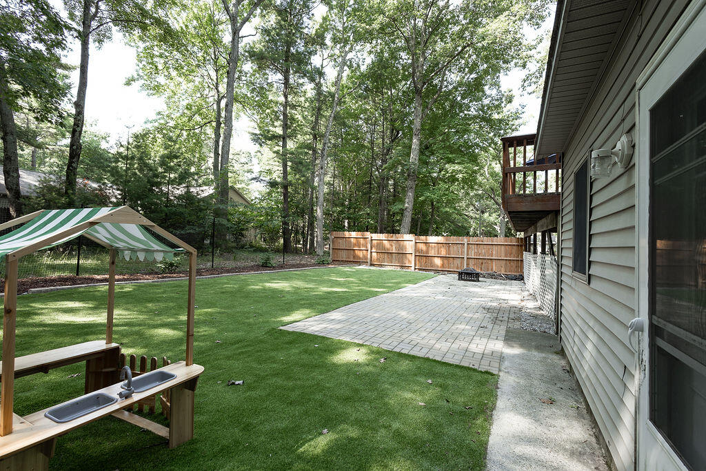 1430 N Scenic Drive Muskegon MI 49445