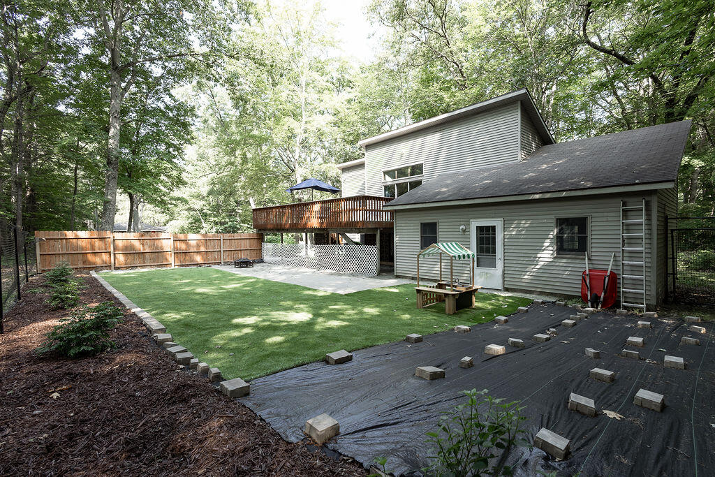 1430 N Scenic Drive Muskegon MI 49445
