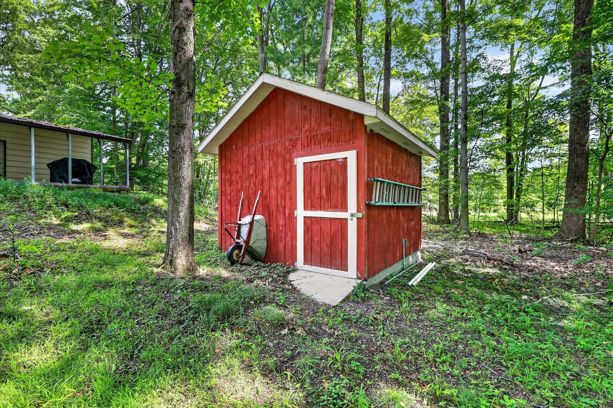 10268 51st Street Grand Junction MI 49056