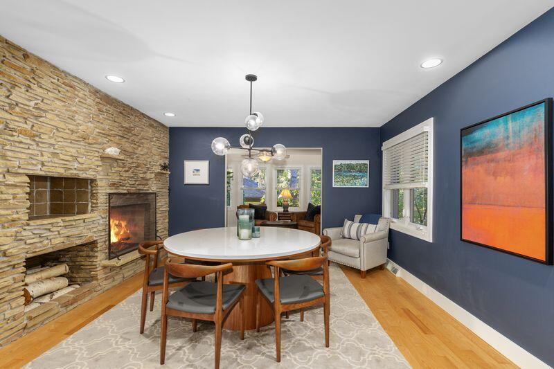 2441 Oakwood Avenue NE Grand Rapids MI 49505