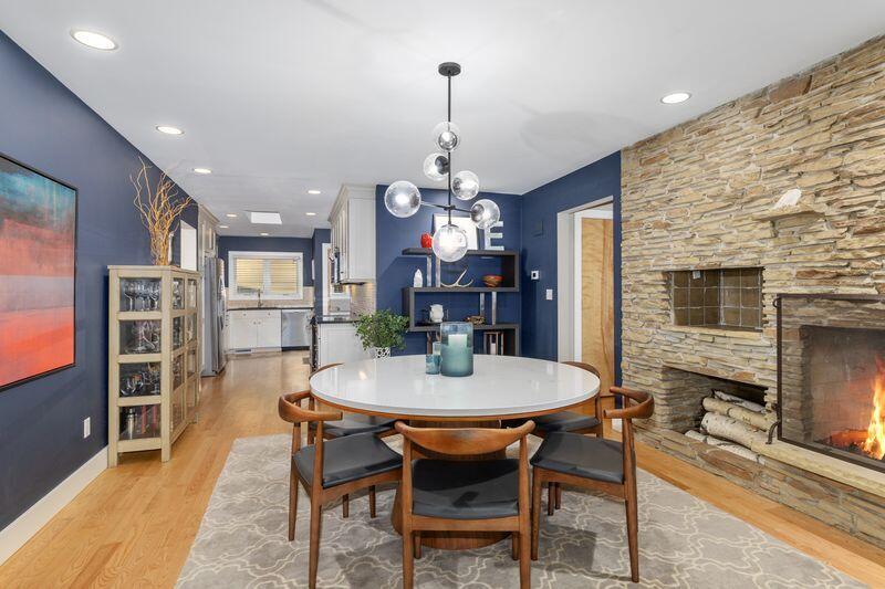 2441 Oakwood Avenue NE Grand Rapids MI 49505