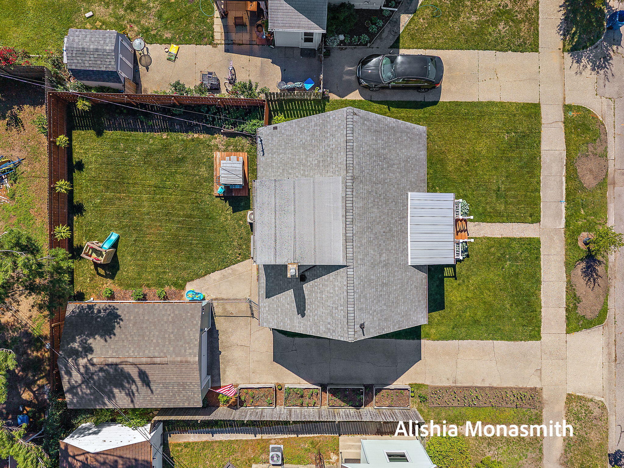 938 Colfax Avenue Grand Haven MI 49417