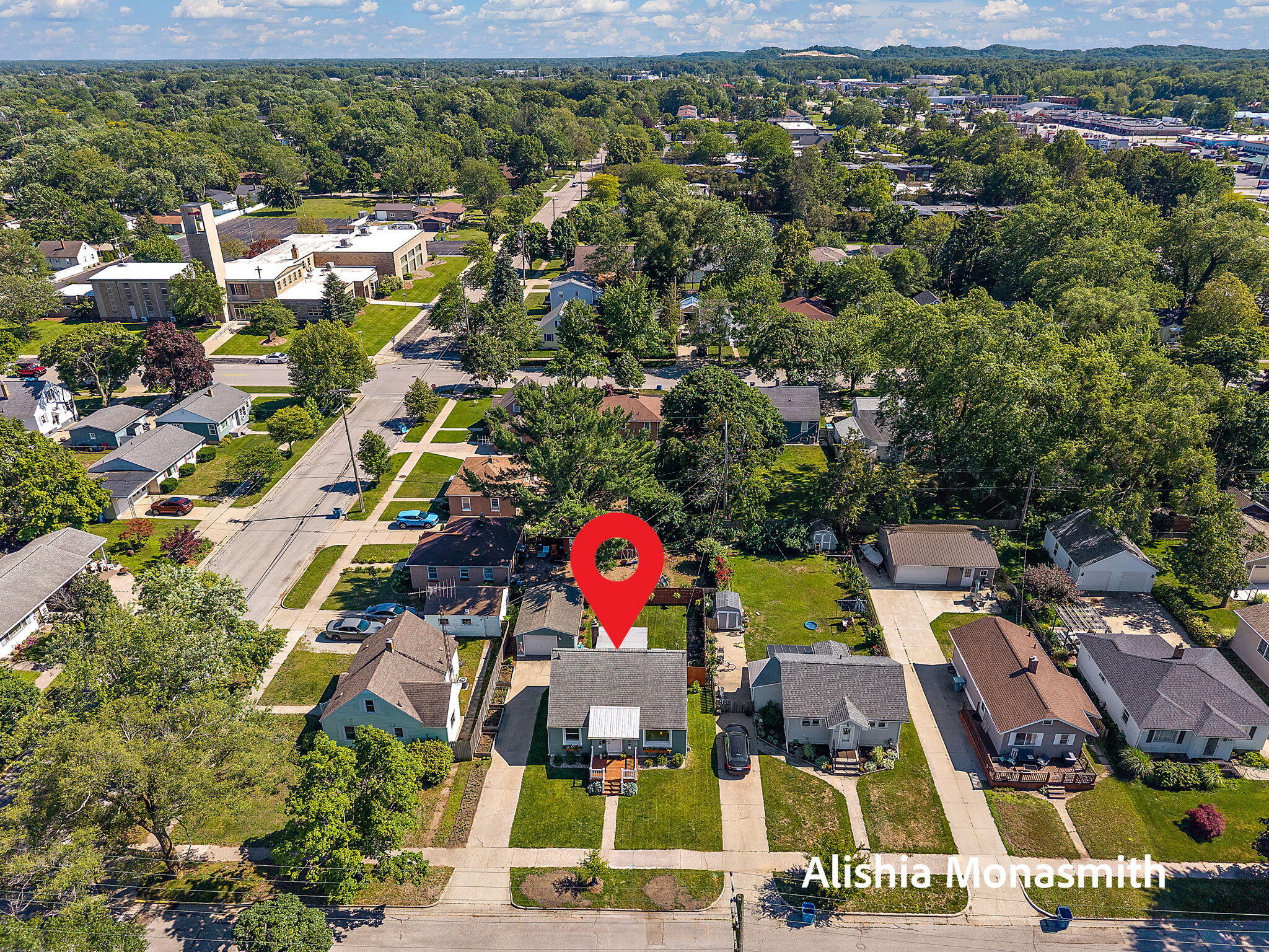 938 Colfax Avenue Grand Haven MI 49417
