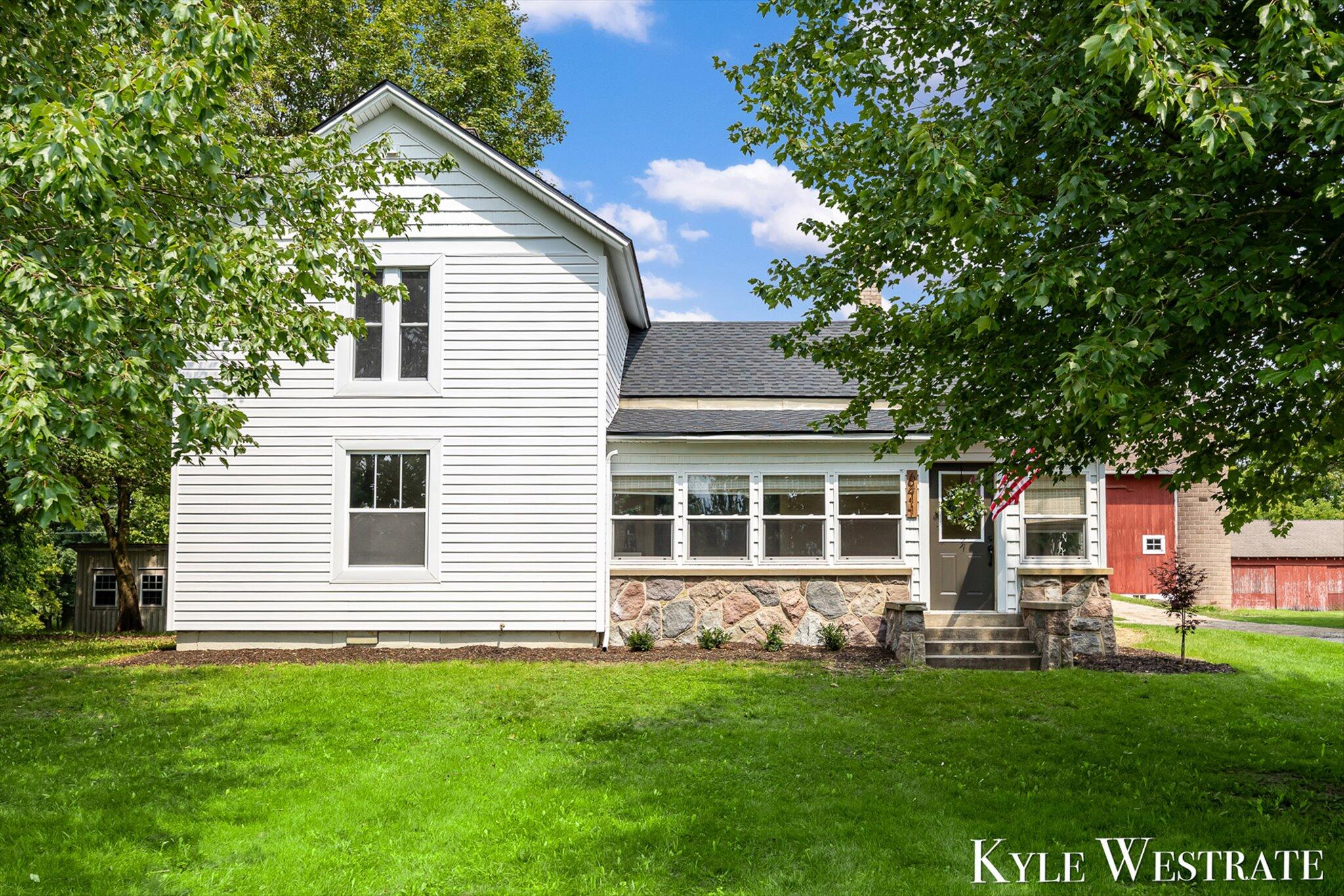 6411 11 Mile Road NE Rockford MI 49341