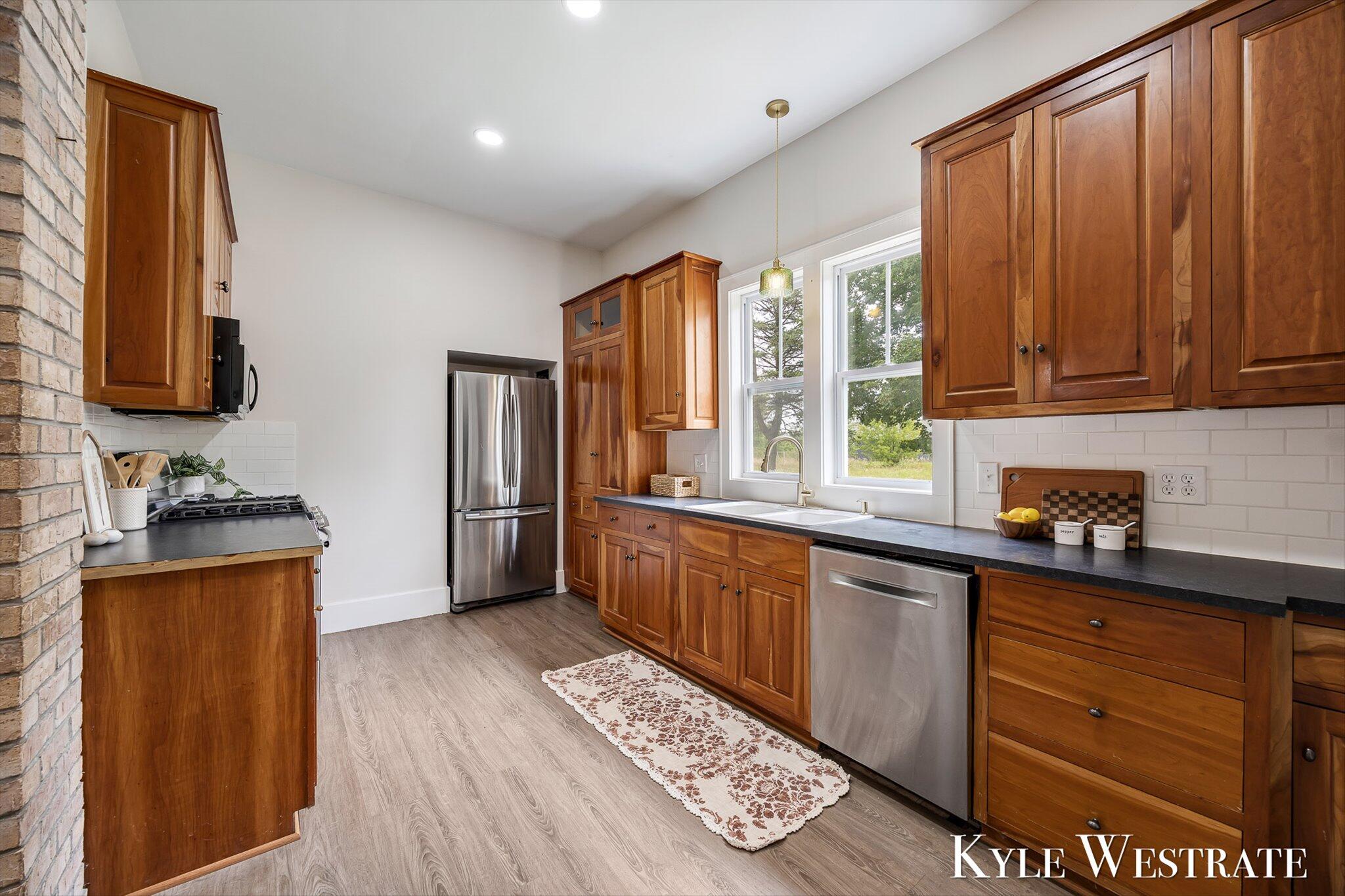 6411 11 Mile Road NE Rockford MI 49341