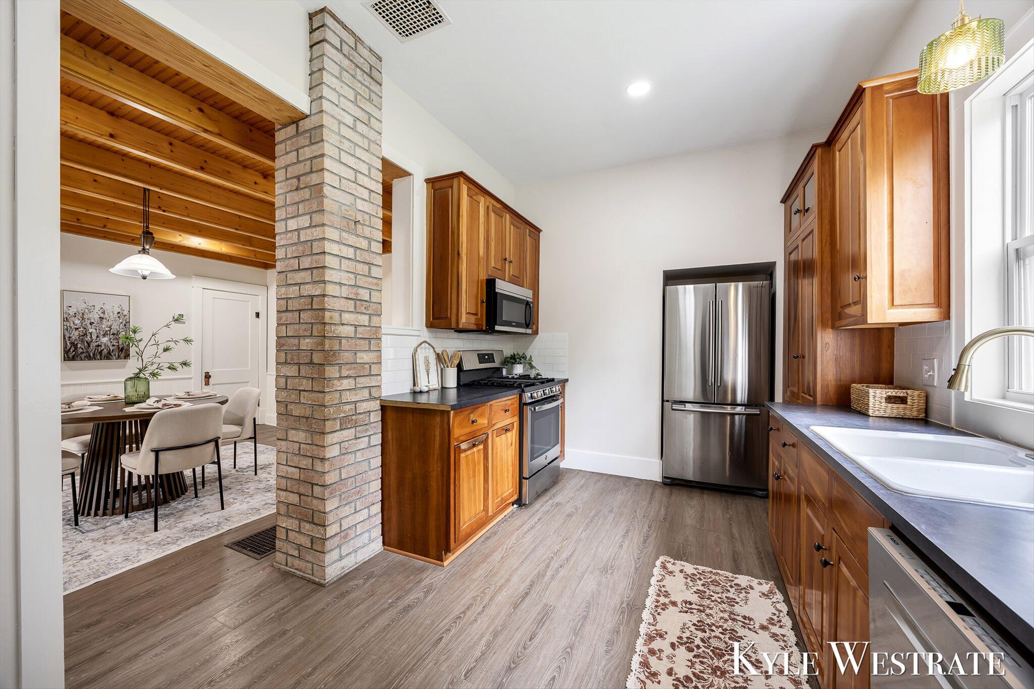 6411 11 Mile Road NE Rockford MI 49341