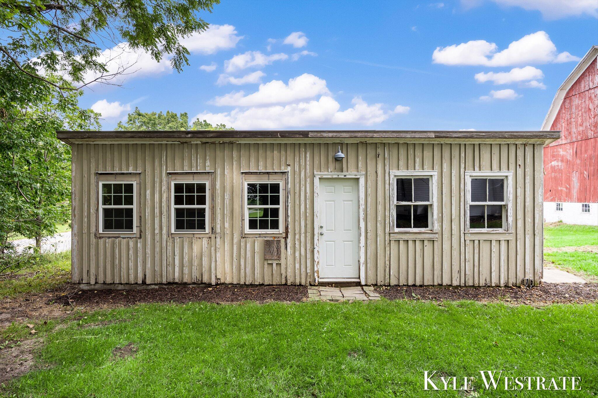 6411 11 Mile Road NE Rockford MI 49341
