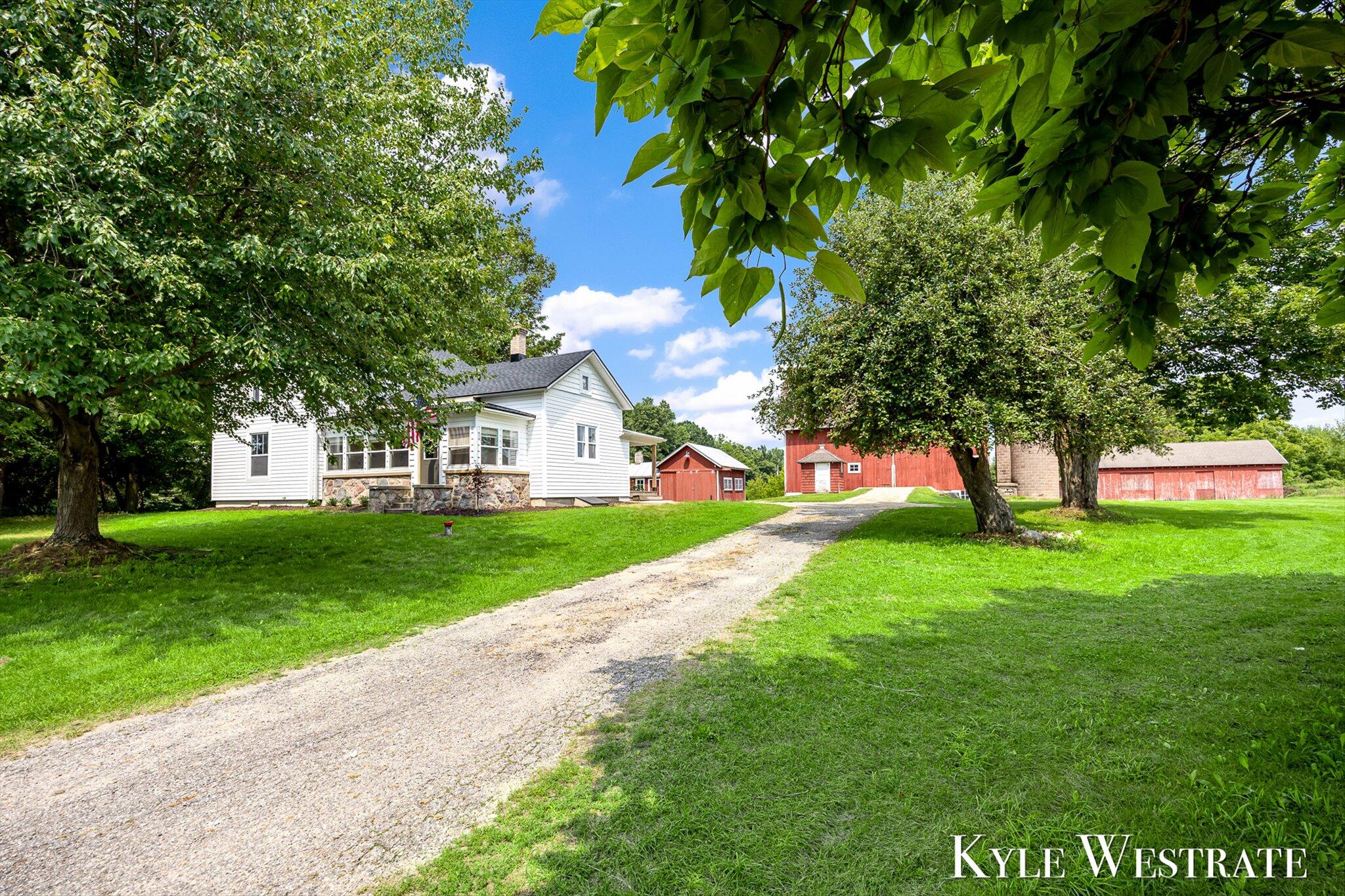 6411 11 Mile Road NE Rockford MI 49341