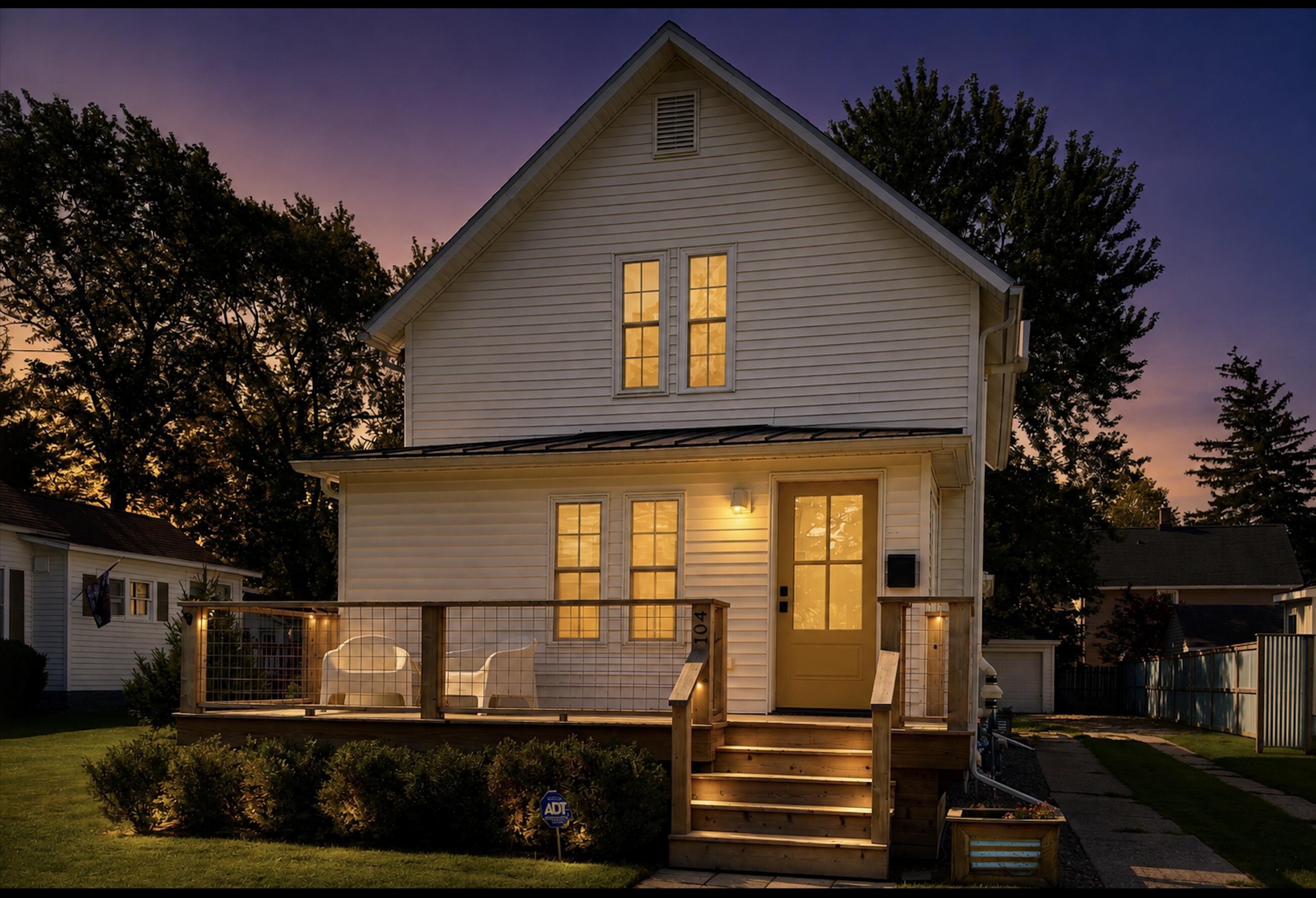 104 E Locust Street Three Oaks MI 49128