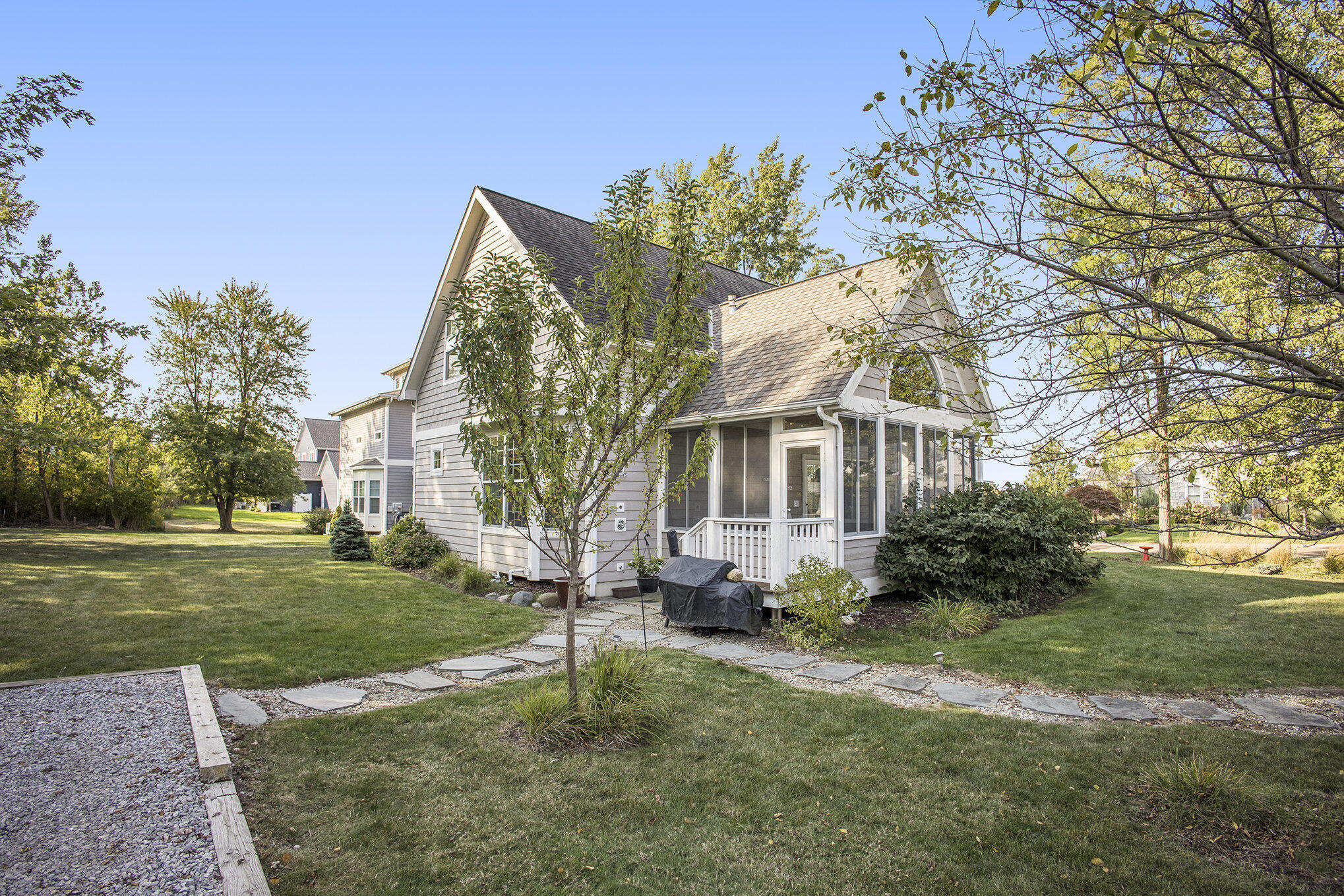 475 Lakeshore Drive South Haven MI 49090