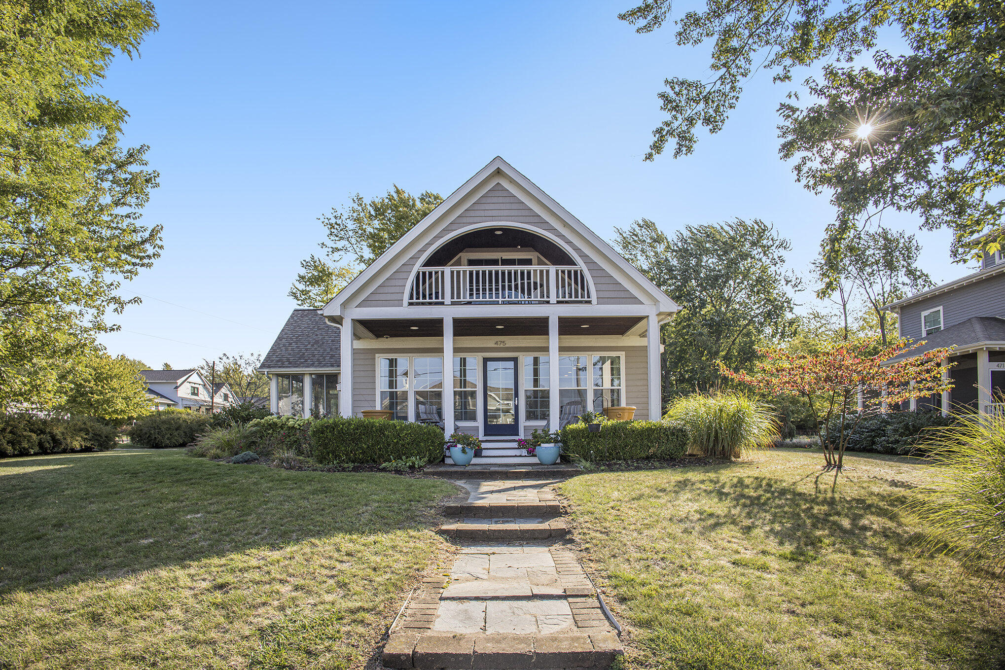 475 Lakeshore Drive South Haven MI 49090