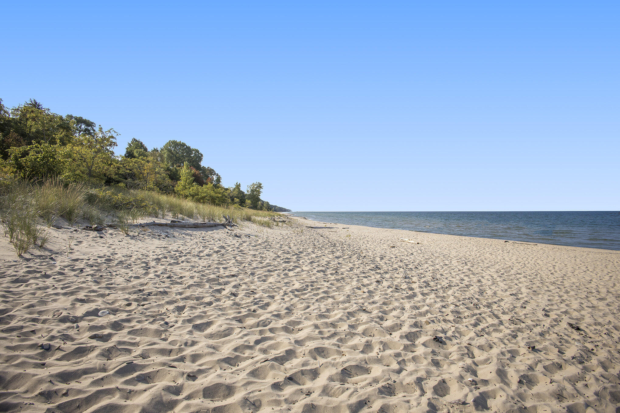 475 Lakeshore Drive South Haven MI 49090