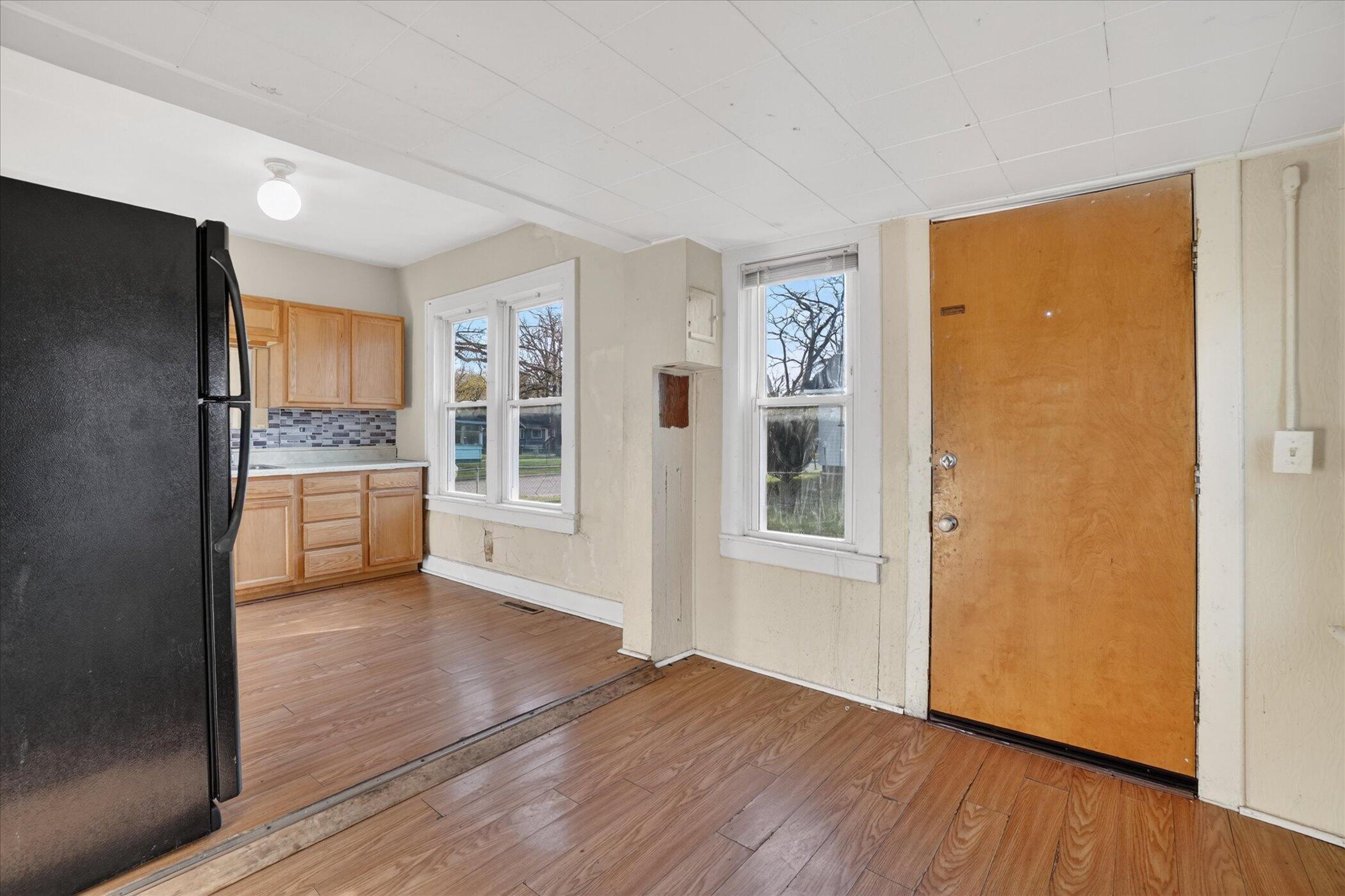 379 E Dale Avenue Muskegon MI 49442