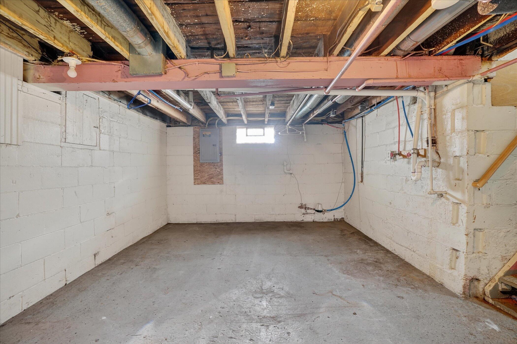 379 E Dale Avenue Muskegon MI 49442