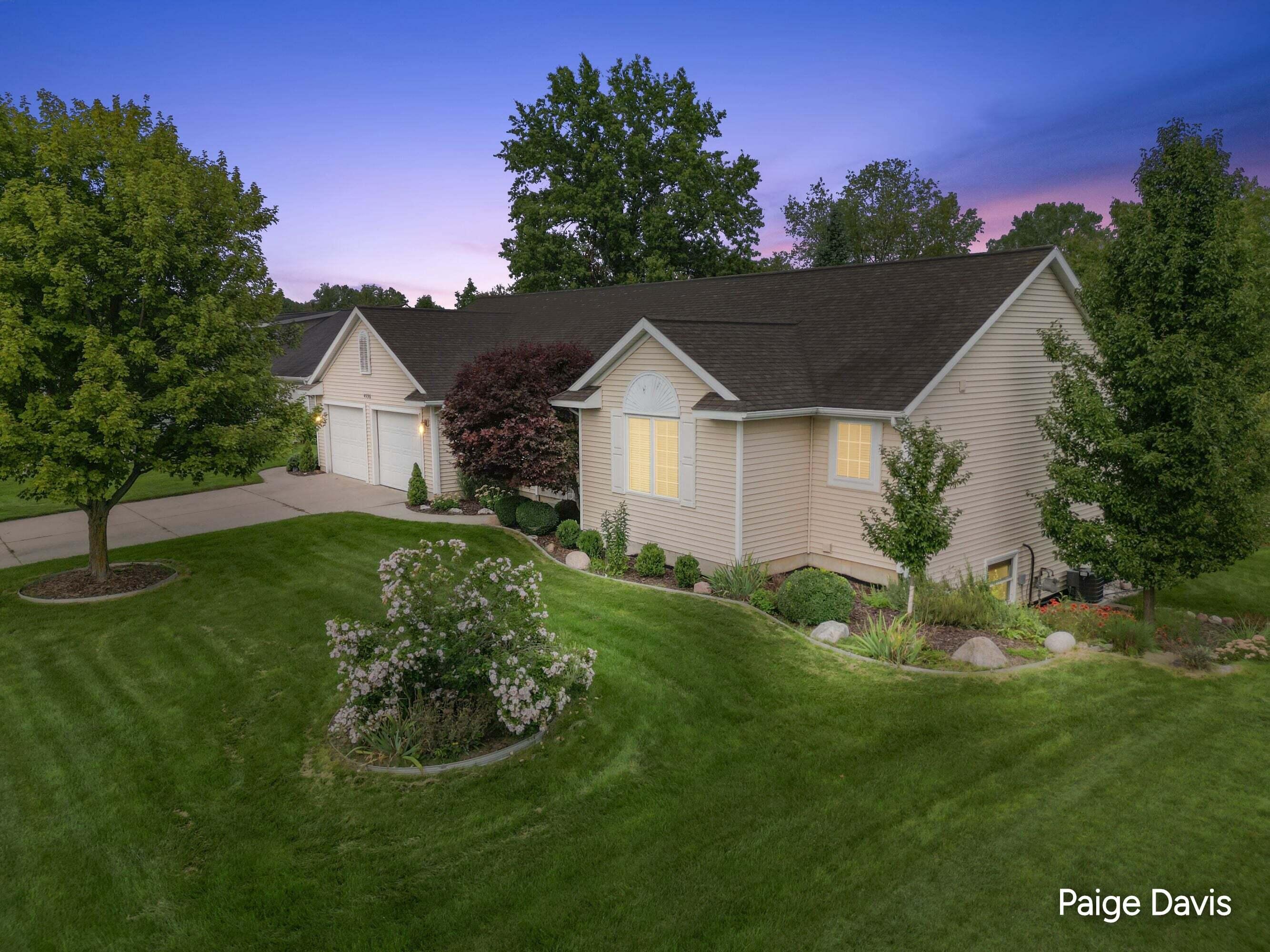 4596 Cider Wood Drive NW Grand Rapids MI 49534