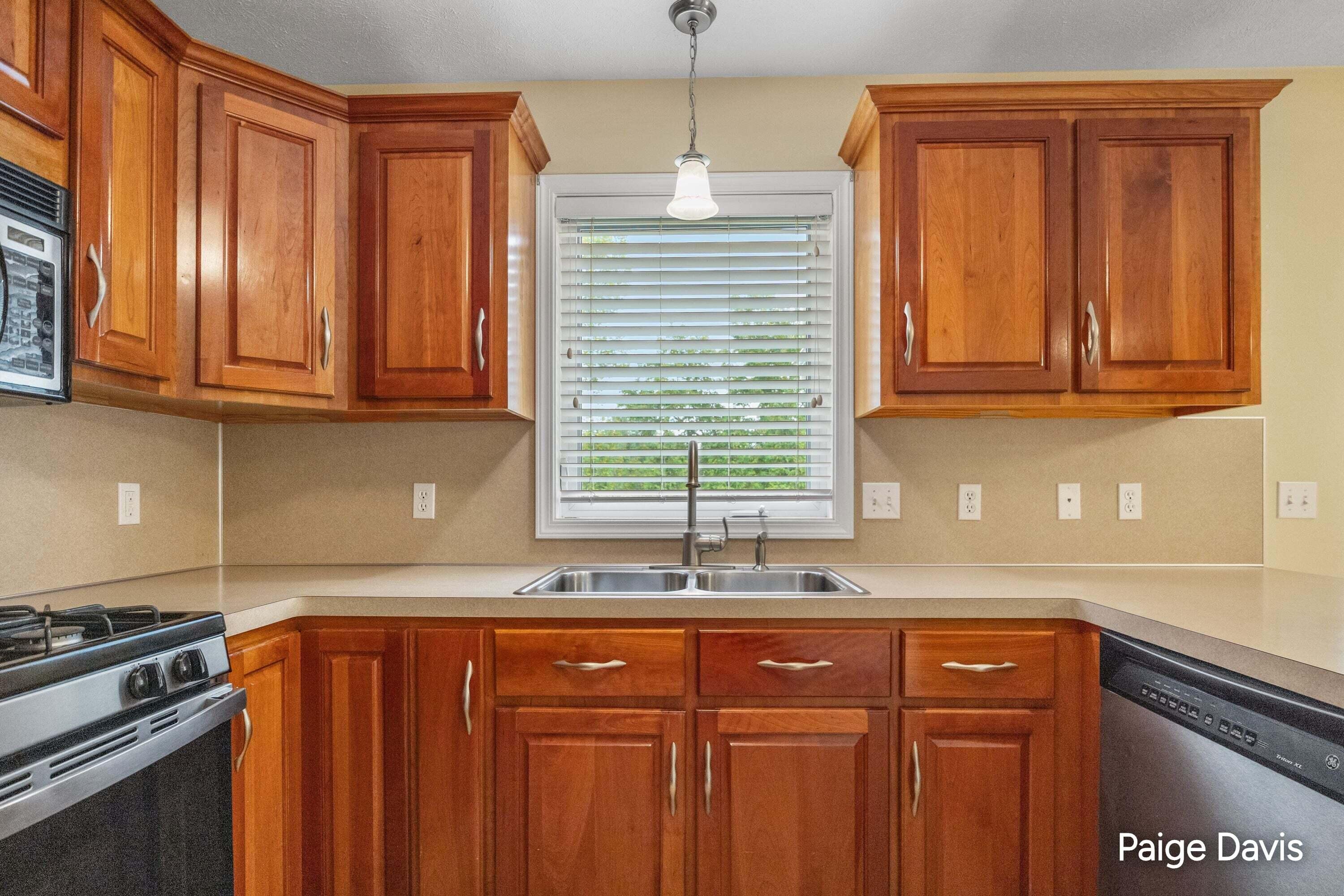4596 Cider Wood Drive NW Grand Rapids MI 49534