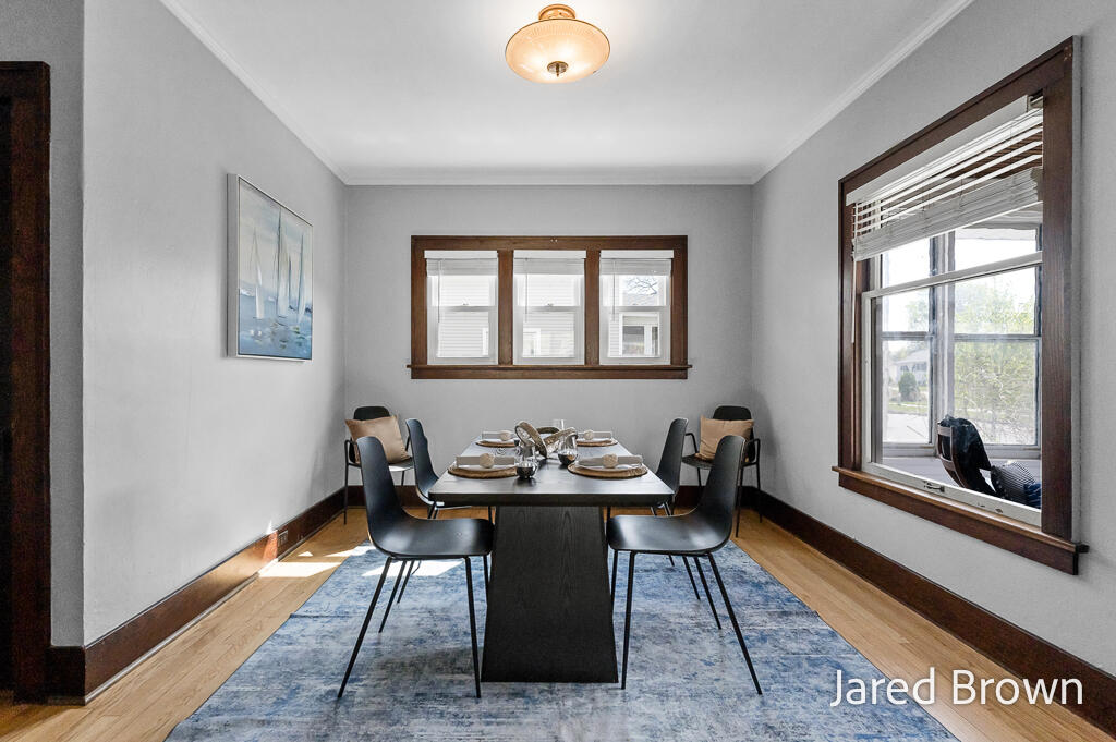 1039 Pennoyer Avenue Grand Haven MI 49417