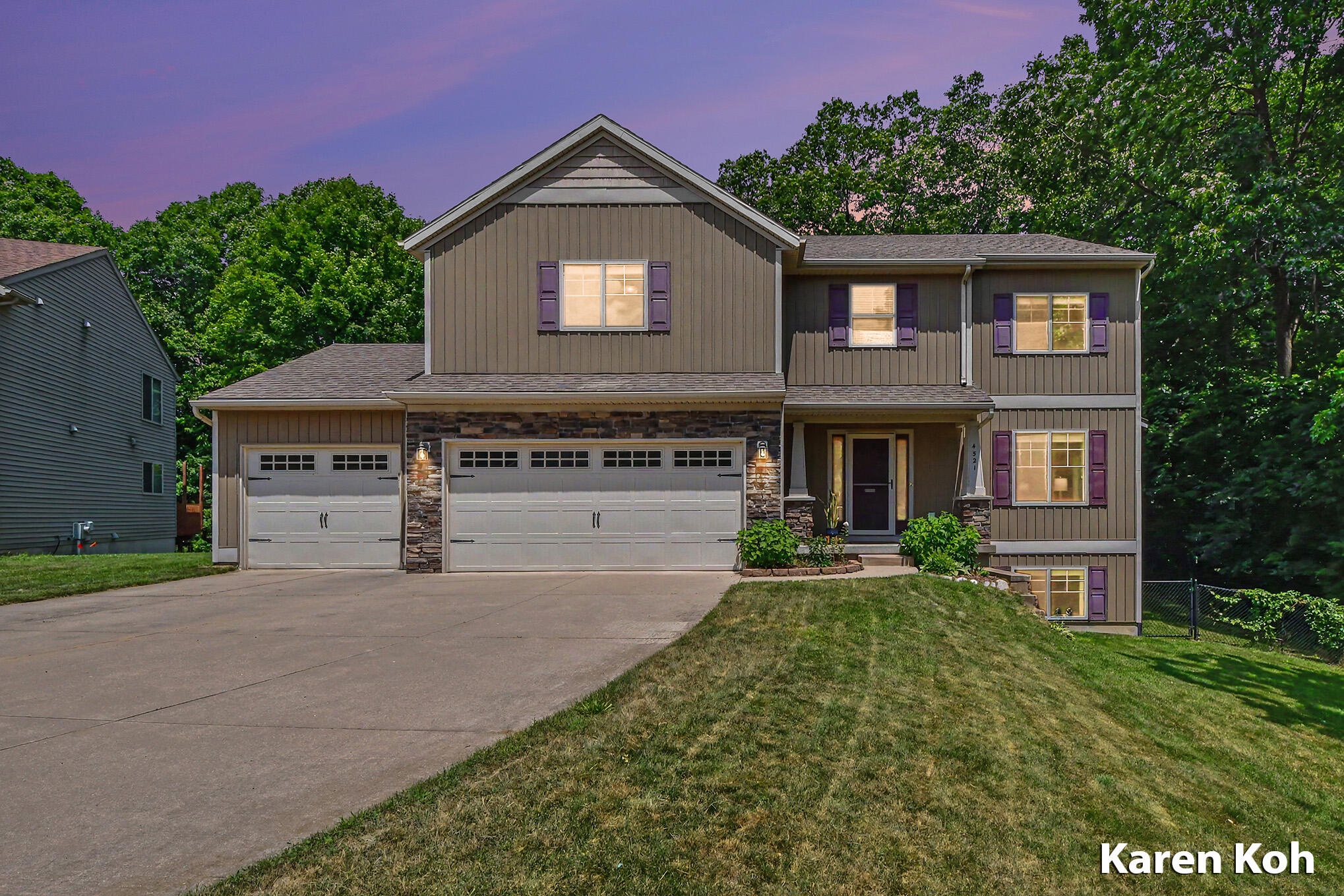 4521 Burton Forest Court SE Grand Rapids MI 49546