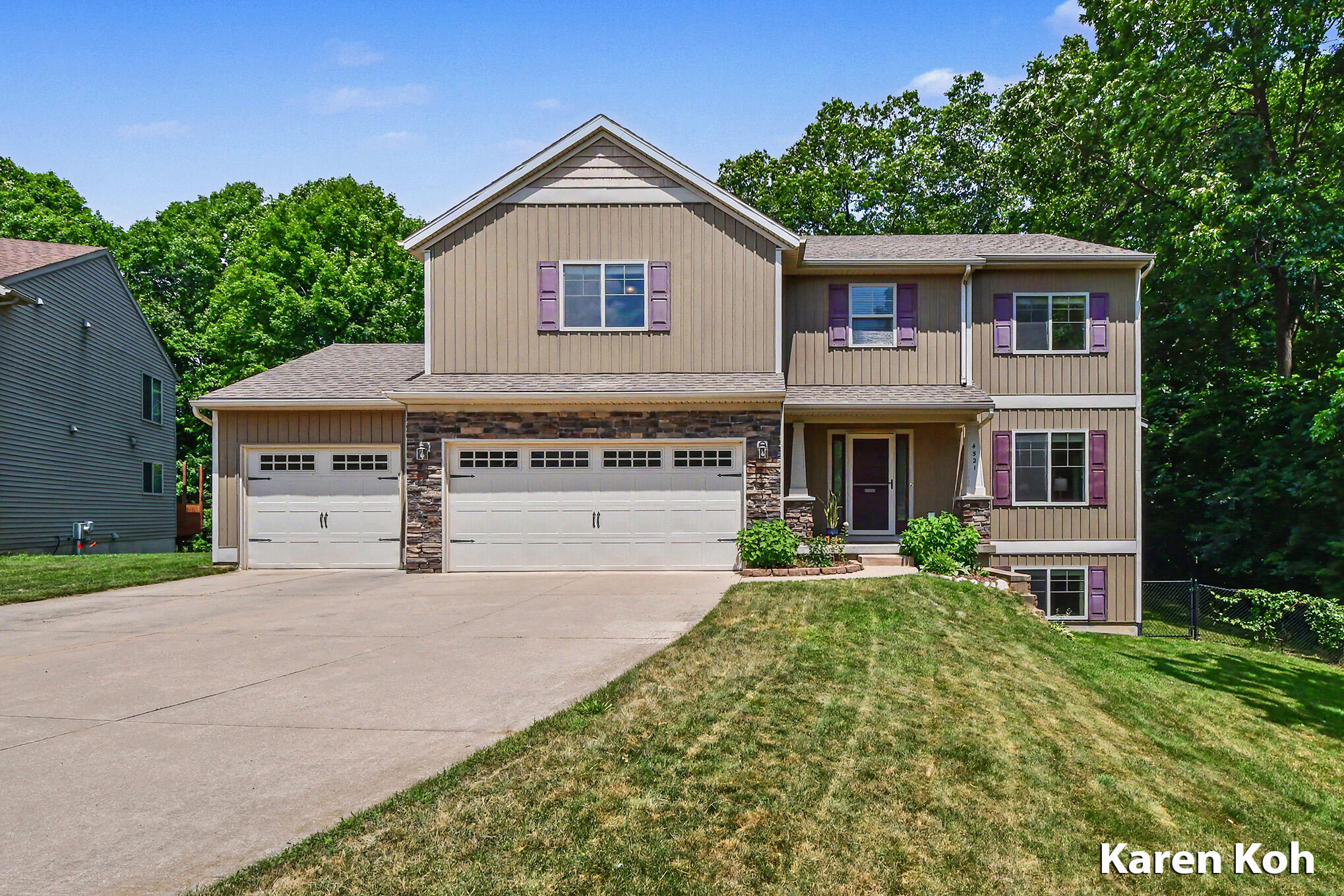 4521 Burton Forest Court SE Grand Rapids MI 49546