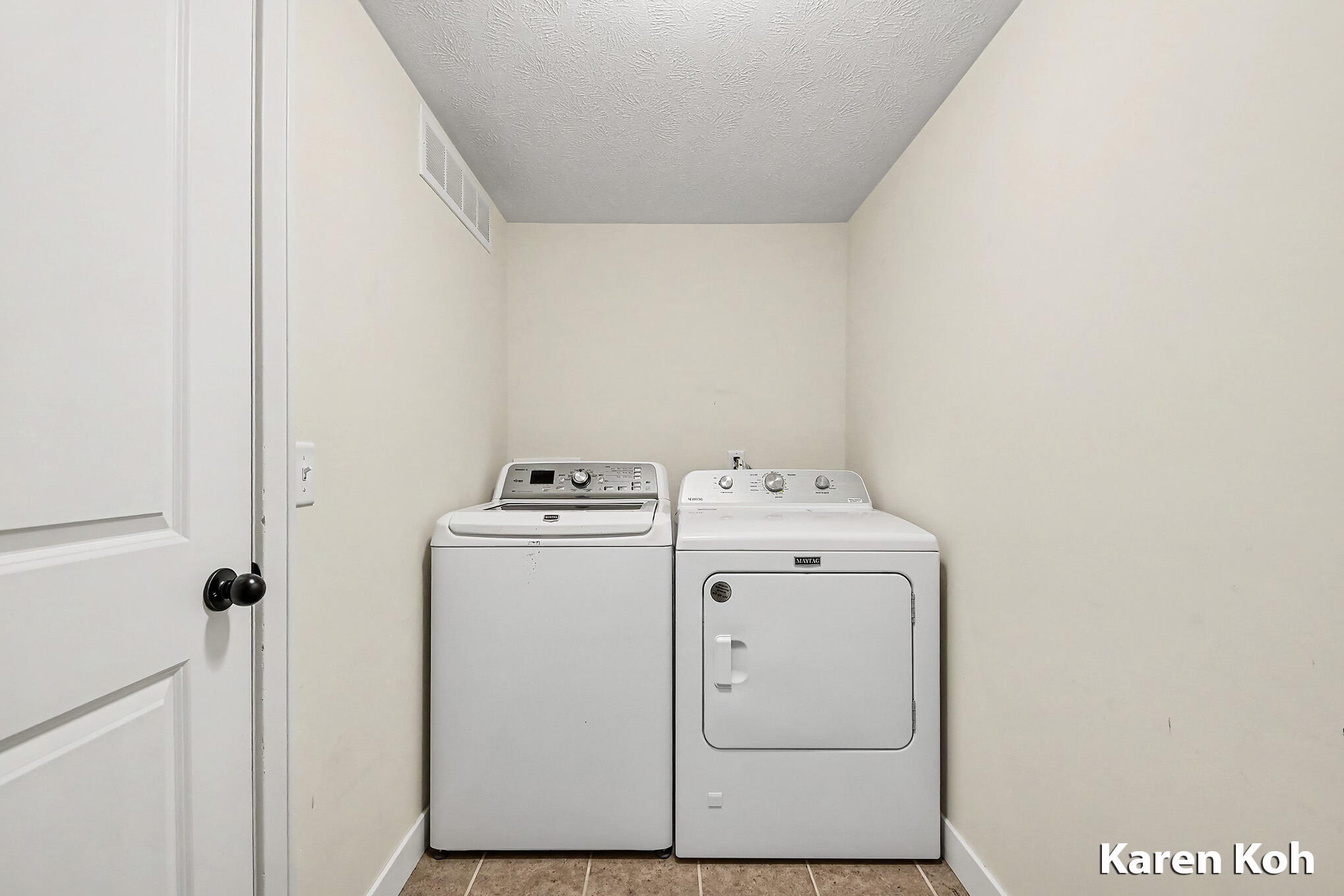 4521 Burton Forest Court SE Grand Rapids MI 49546