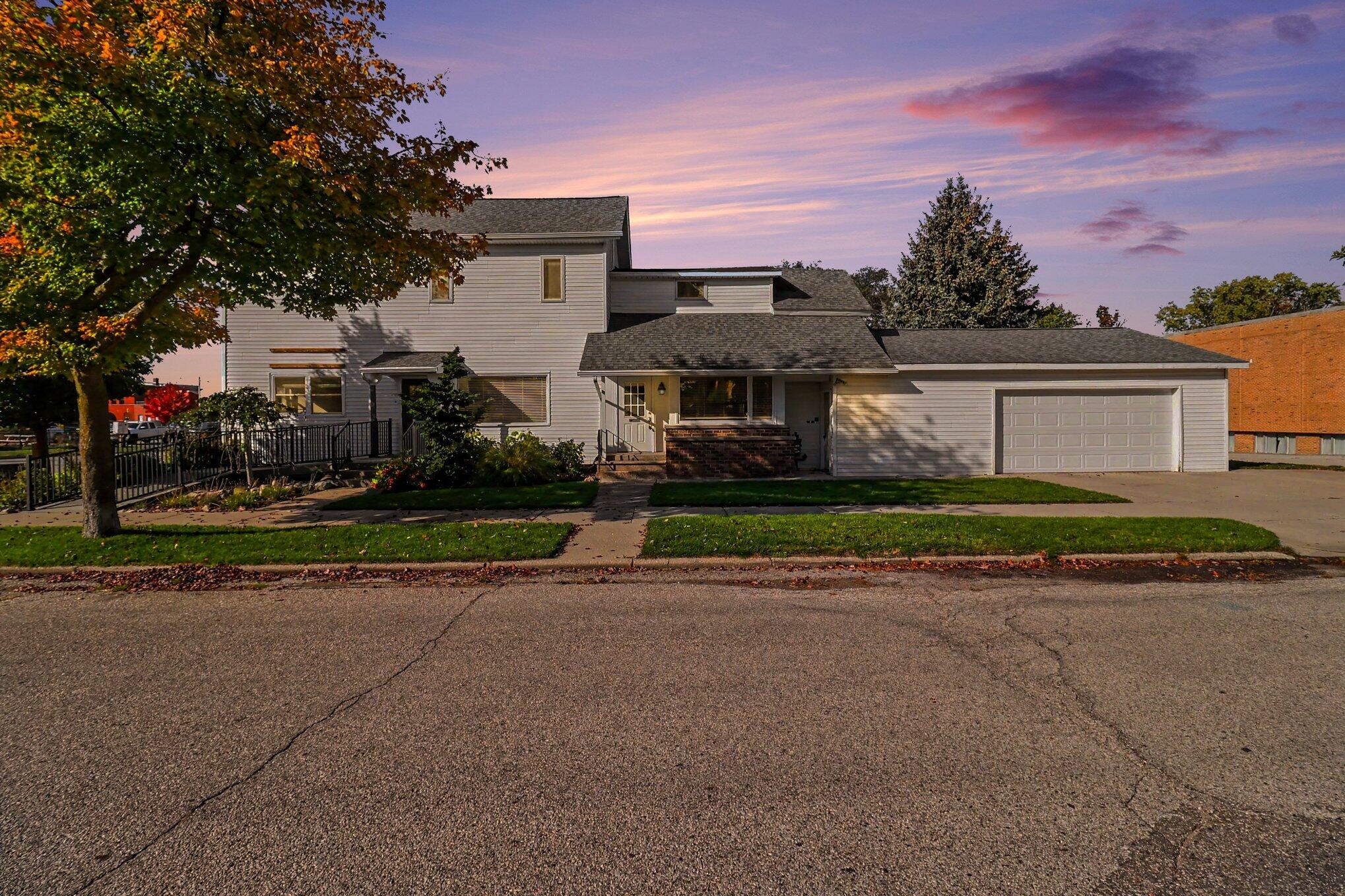 201 N Rowe Street Ludington MI 49431