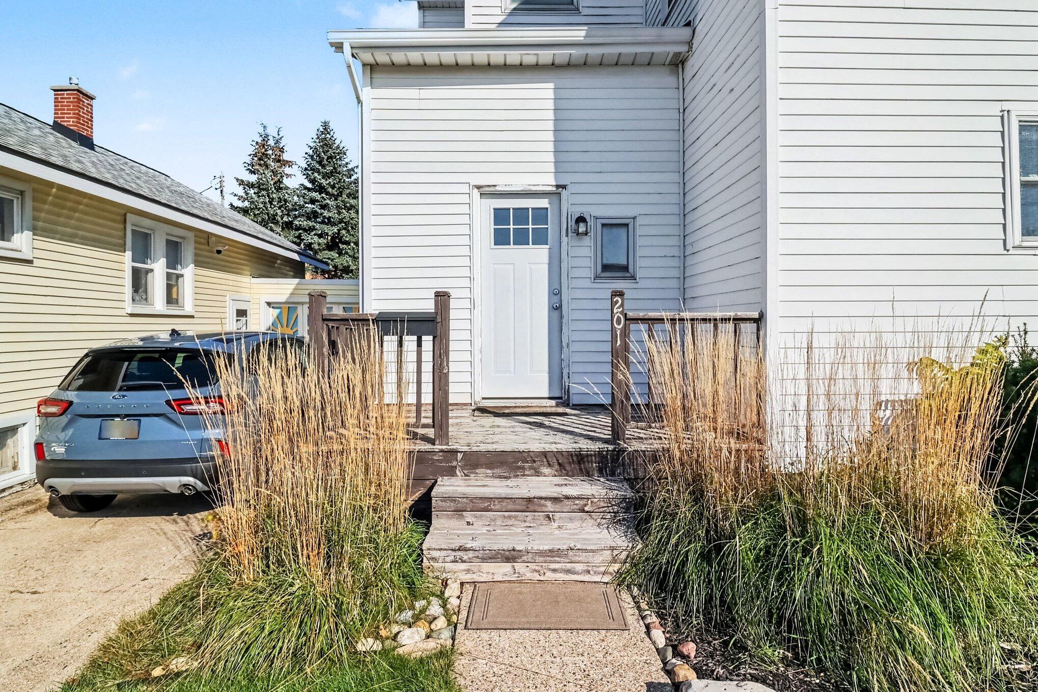 201 N Rowe Street Ludington MI 49431
