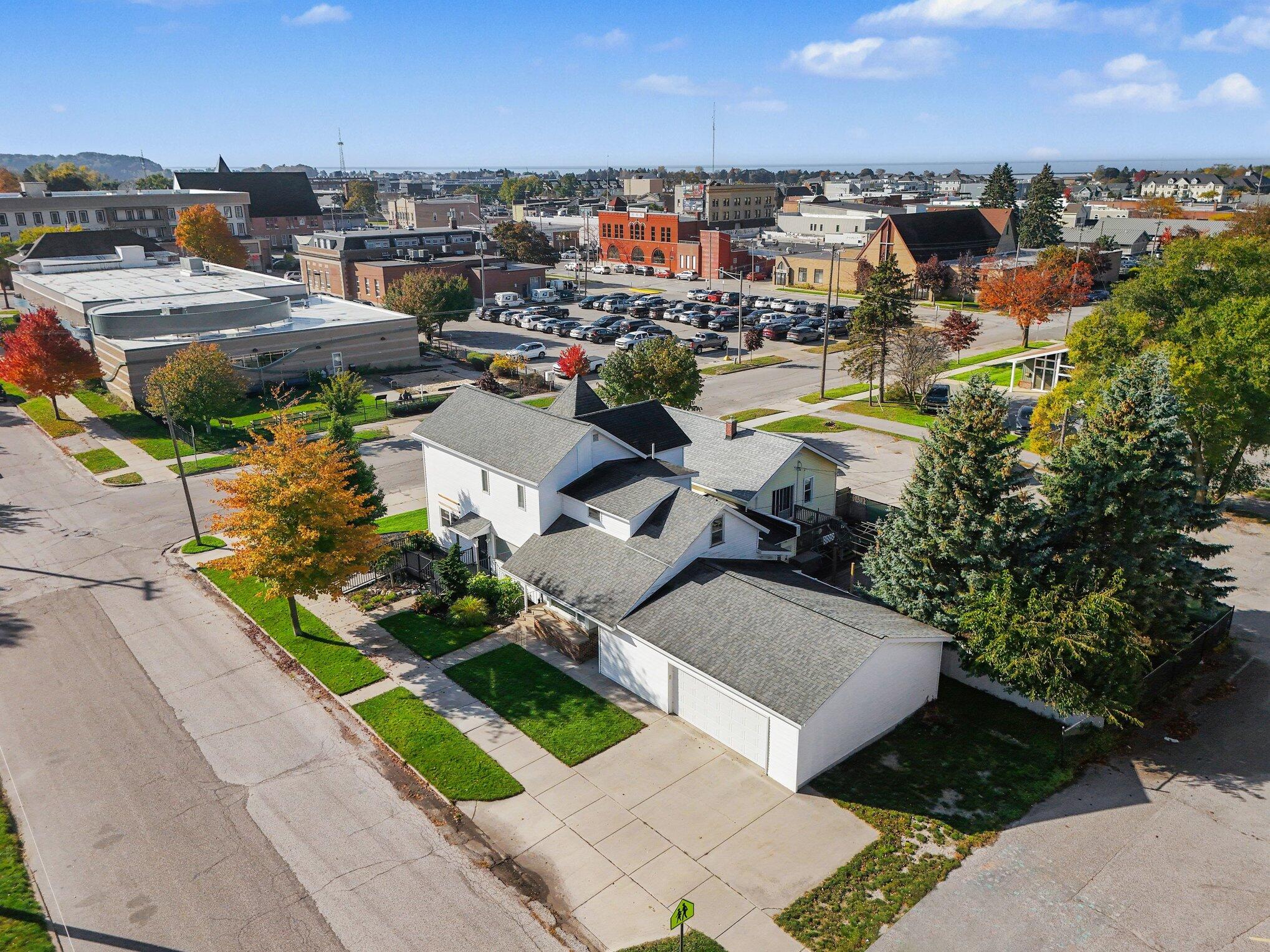 201 N Rowe Street Ludington MI 49431