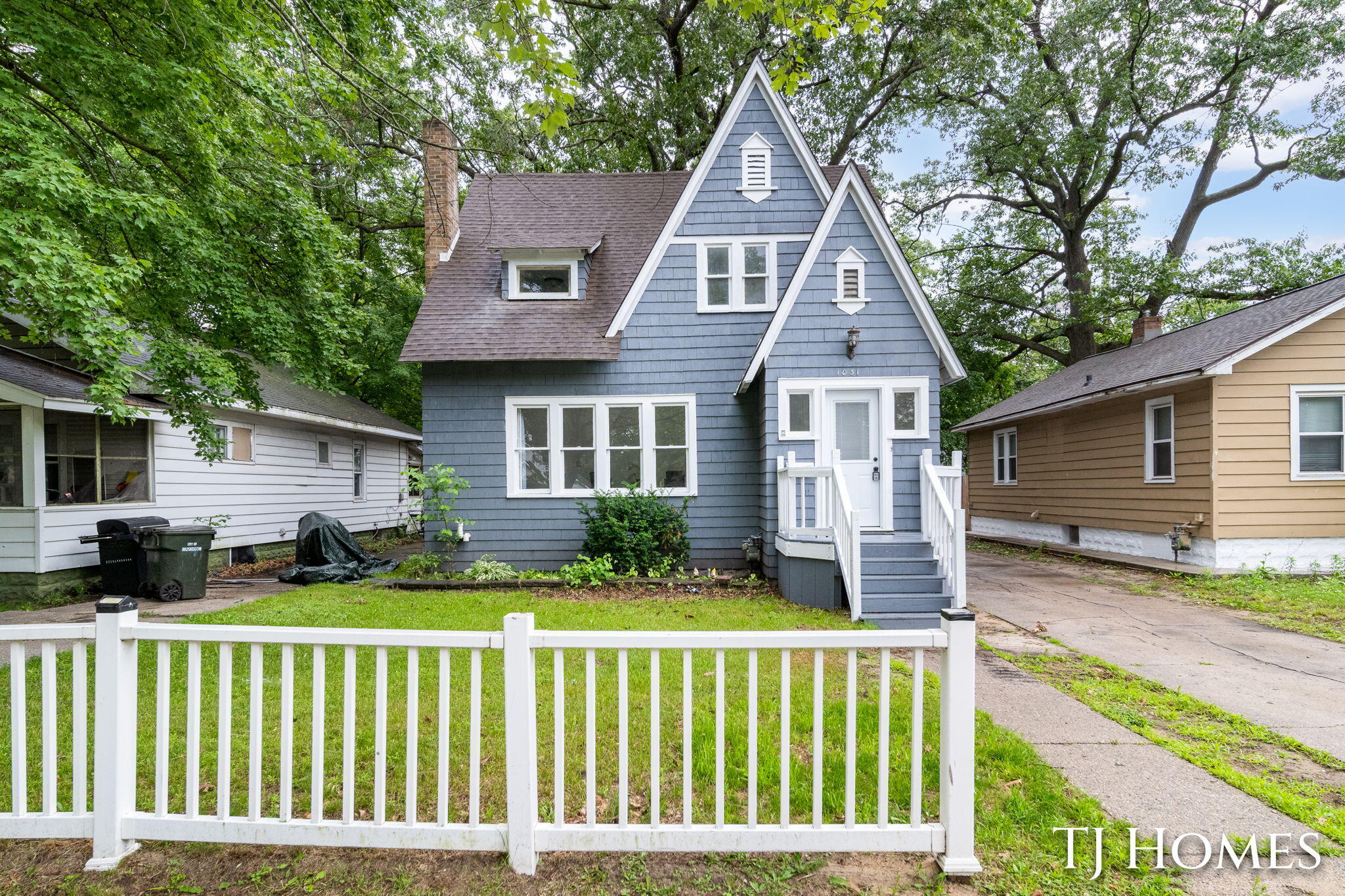 1031 Ada Avenue Muskegon MI 49442