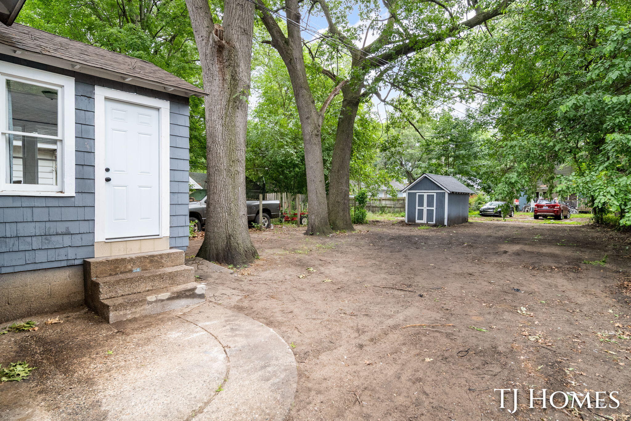 1031 Ada Avenue Muskegon MI 49442