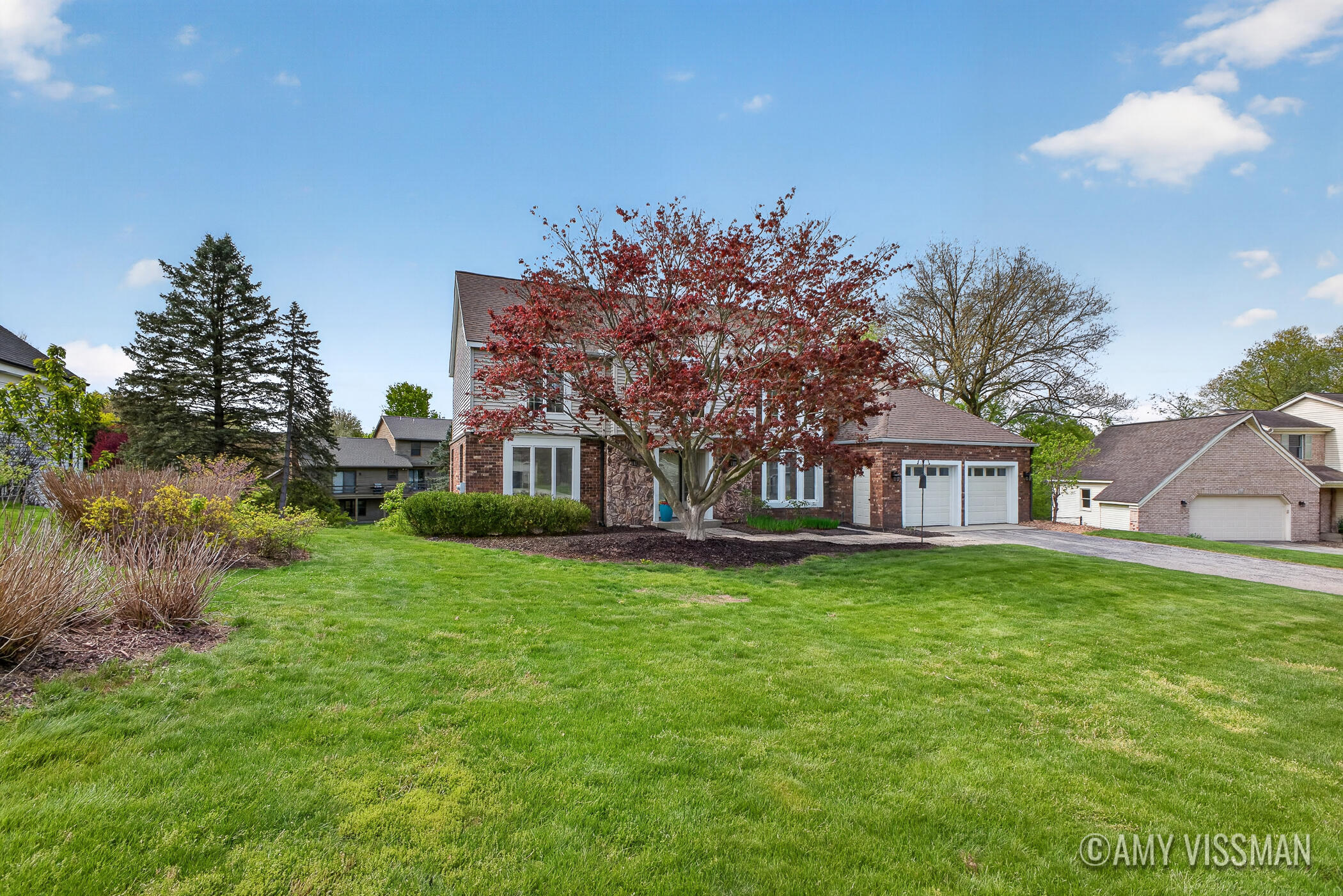 3415 N Applecrest Court SE Ada MI 49301
