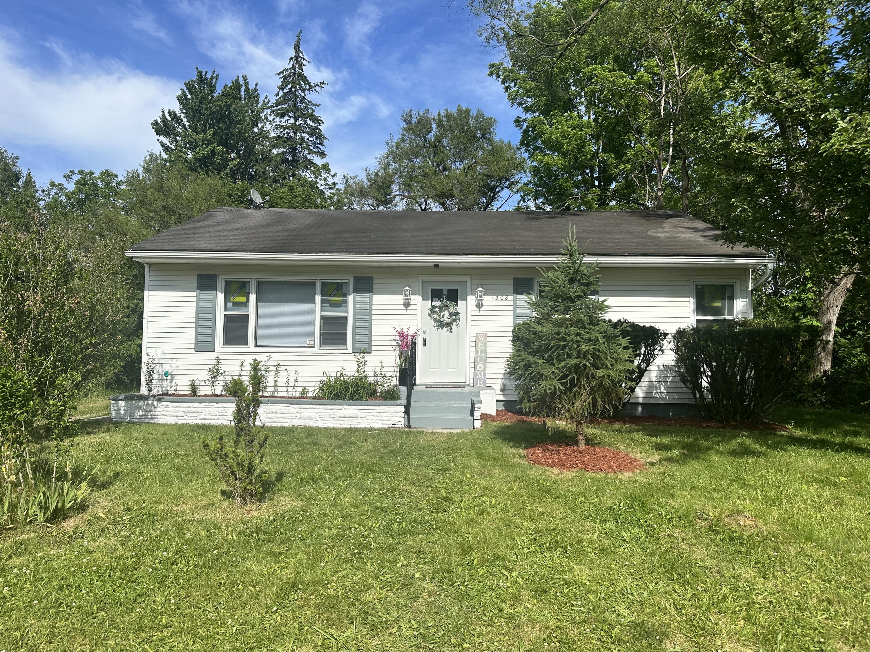 1308 Colgrove Avenue Kalamazoo MI 49048