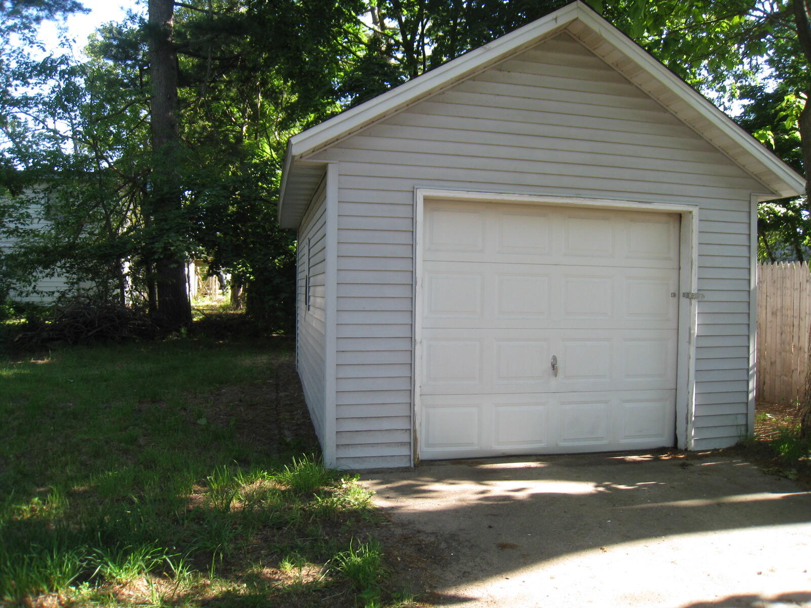 455 Leonard Avenue Muskegon MI 49442