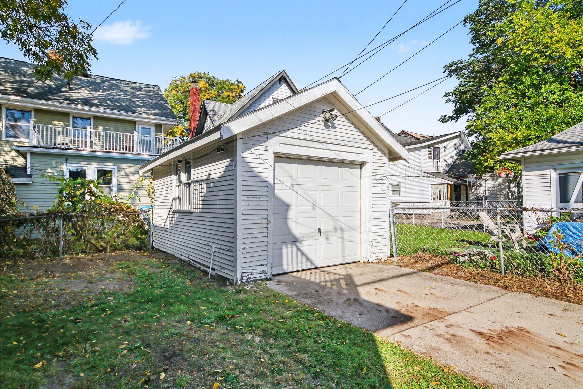 544 Giddings Avenue SE Grand Rapids MI 49506