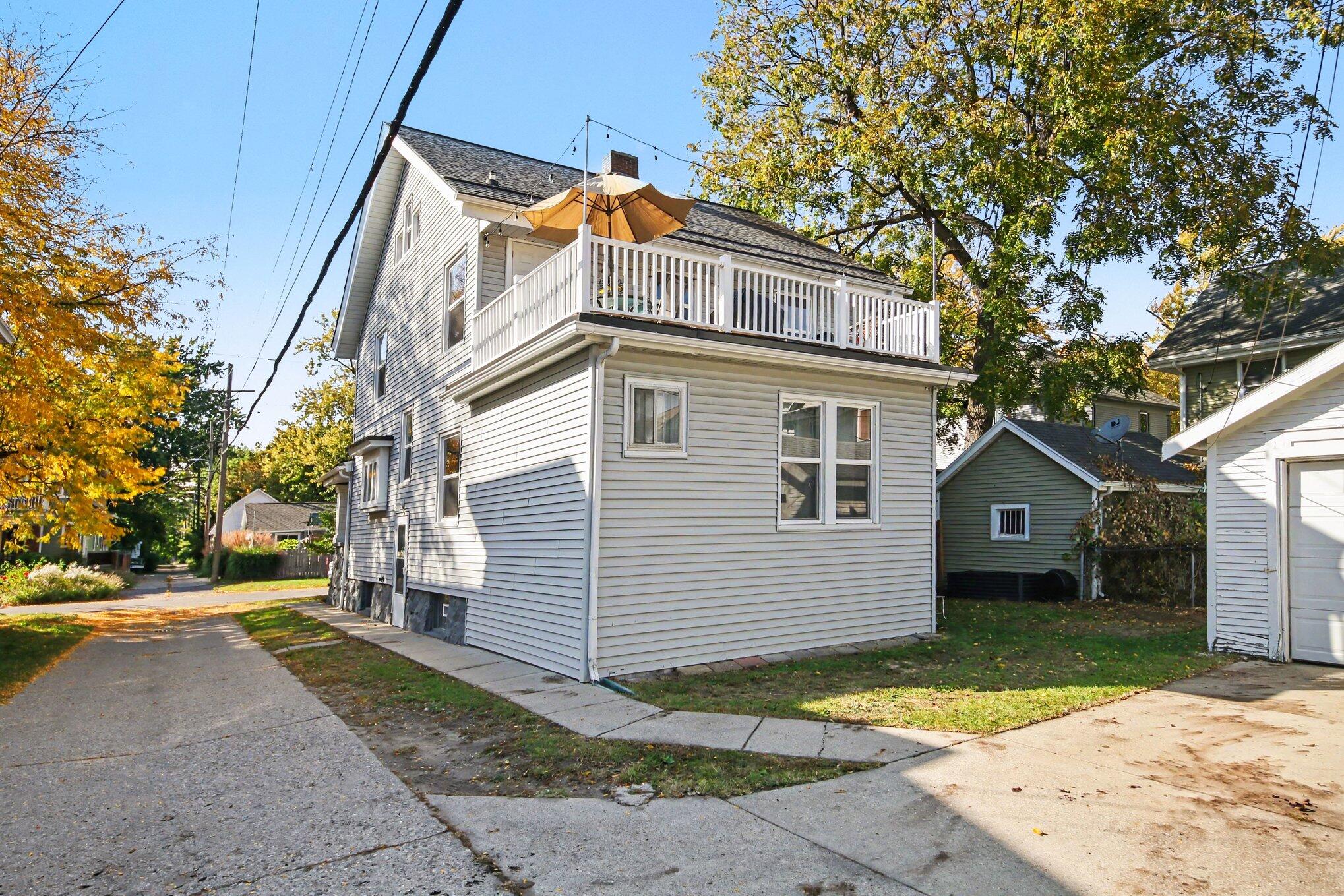 544 Giddings Avenue SE Grand Rapids MI 49506