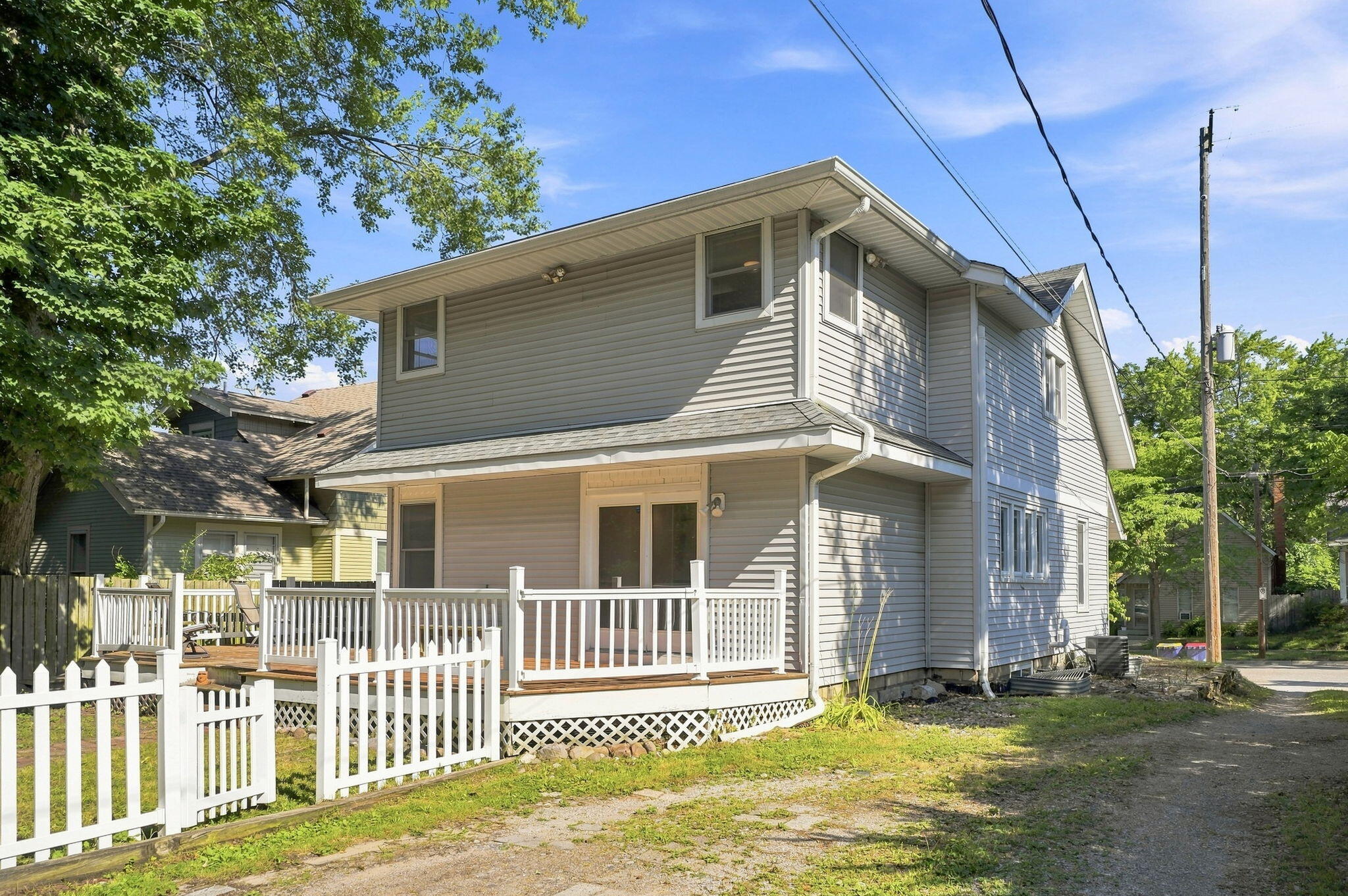 516 Curtis Street NE Grand Rapids MI 49505